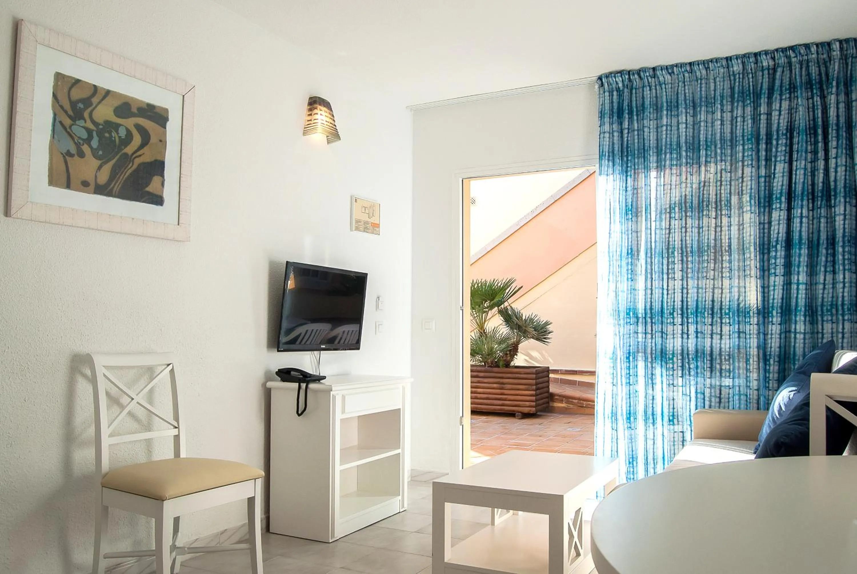 Photo of the whole room in BQ Alcudia Sun Village