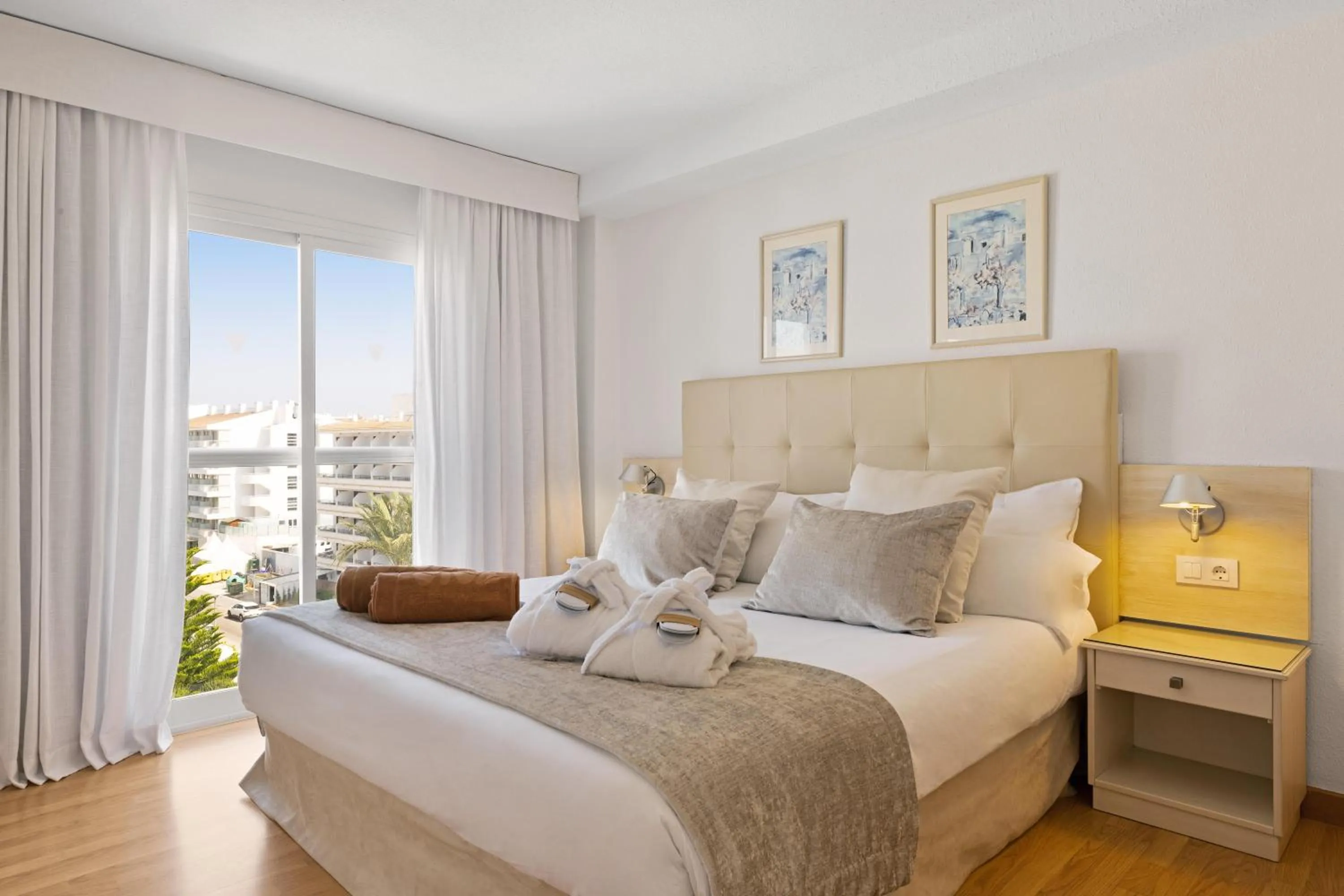 Photo of the whole room, Bed in VIVA Sunrise