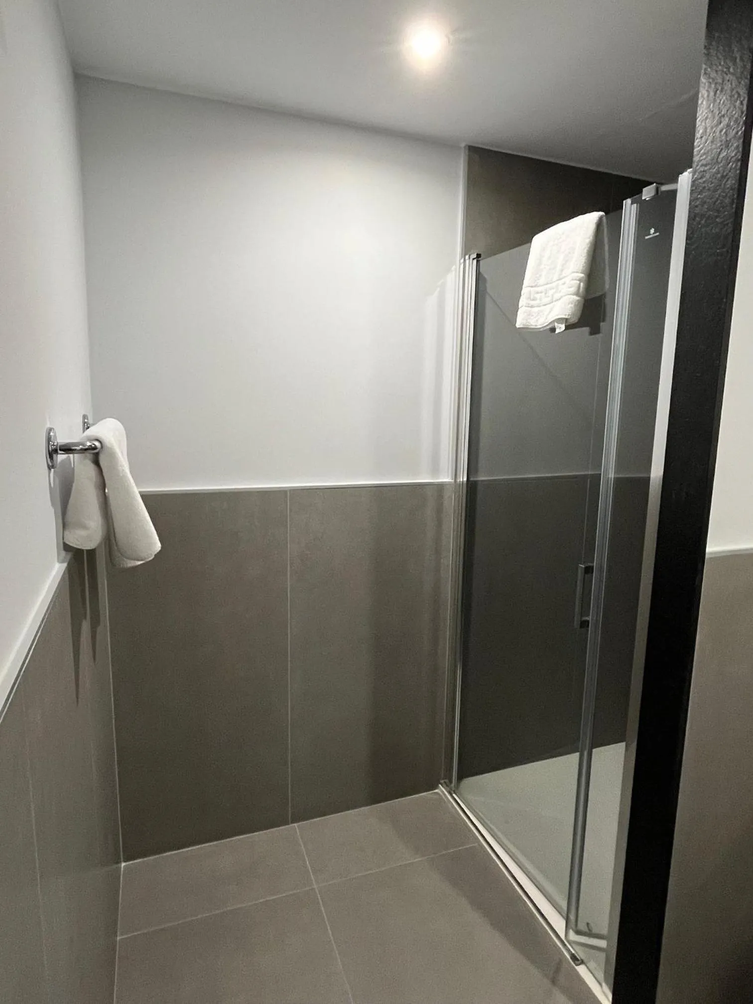 Shower in Hotel Gran Regente