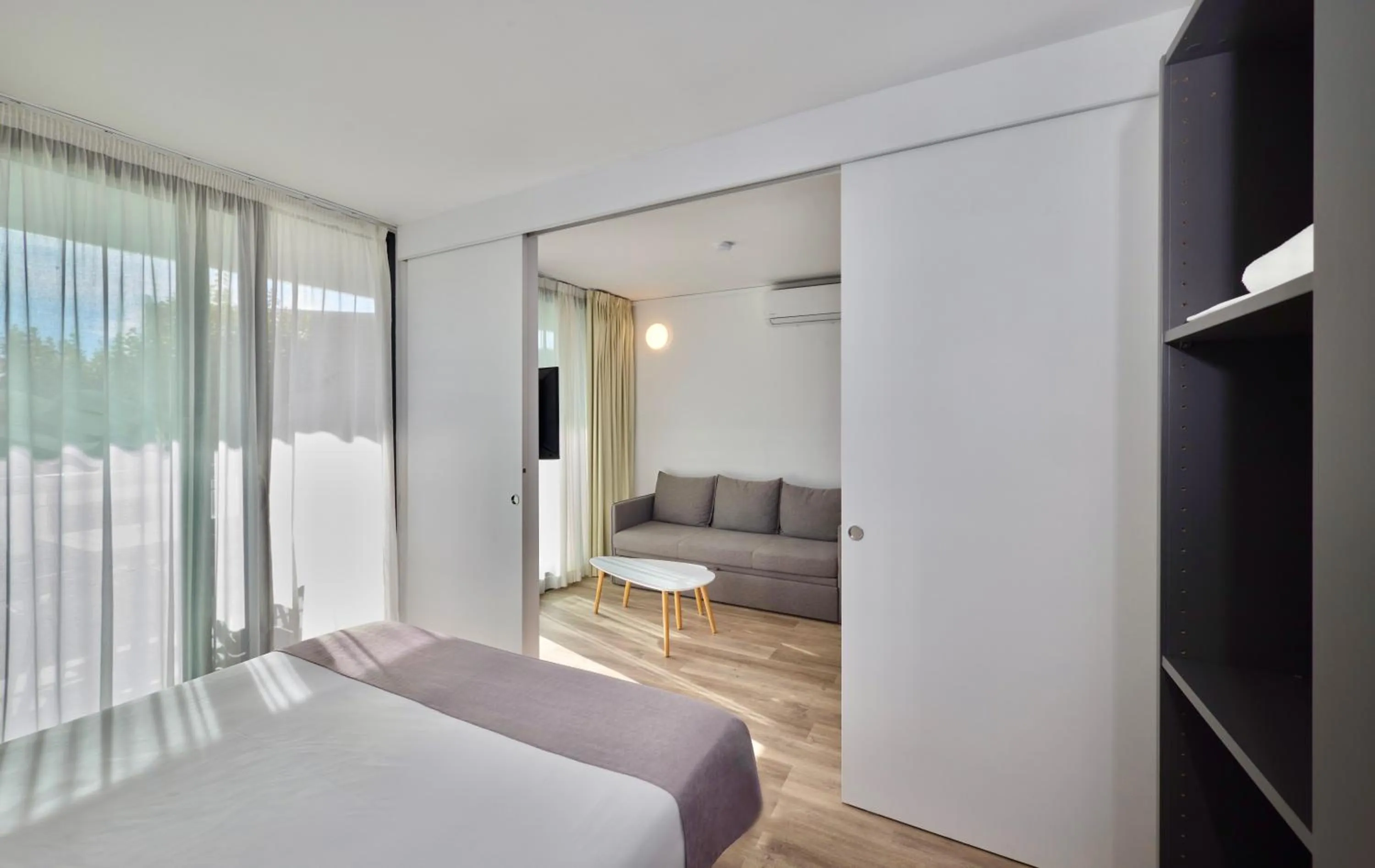 TV and multimedia, Bed in Aparthotel Comtat Sant Jordi