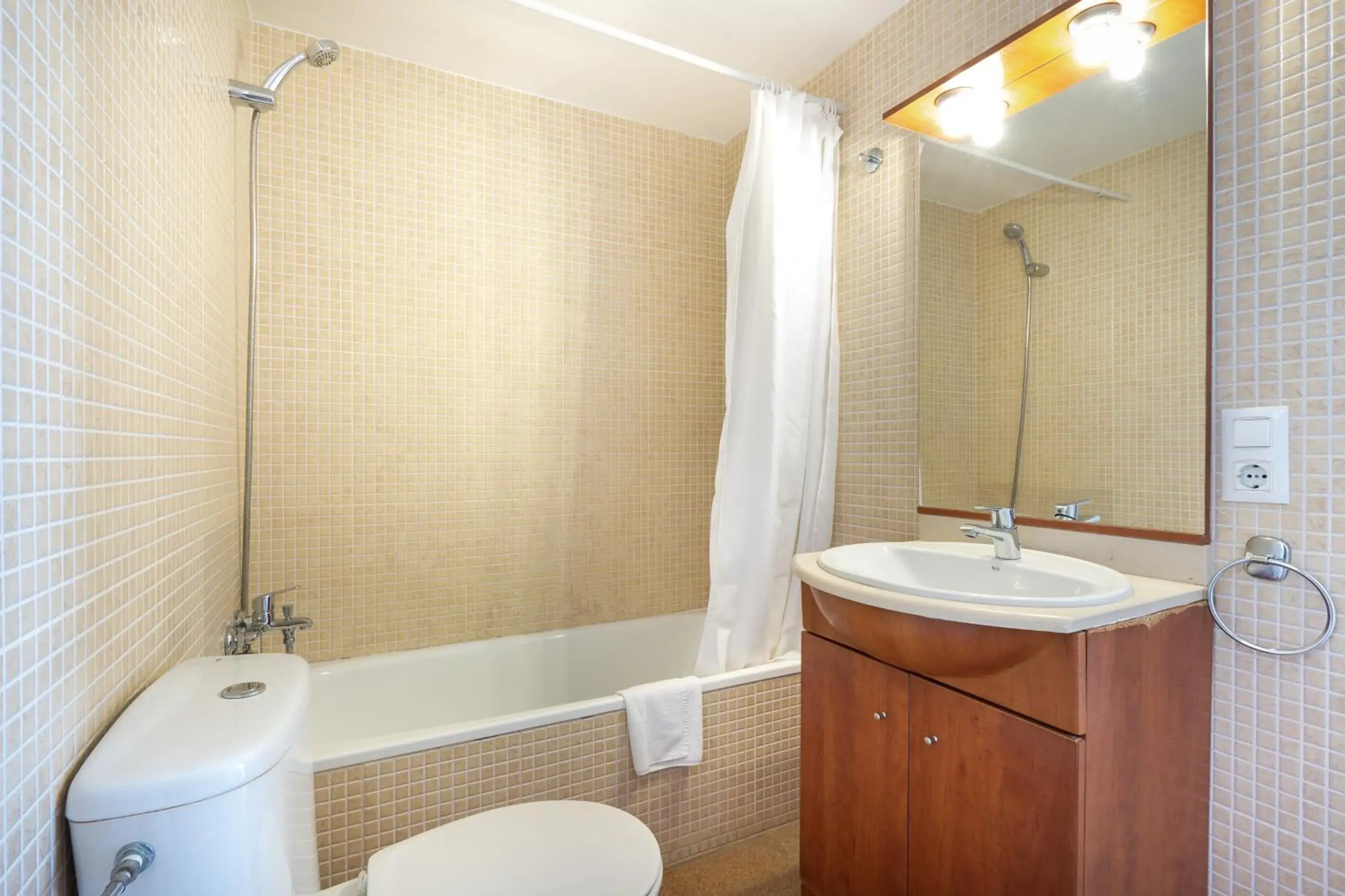 Bathroom in Aparthotel Comtat Sant Jordi Bathroom in Aparthotel Comtat Sant Jordi