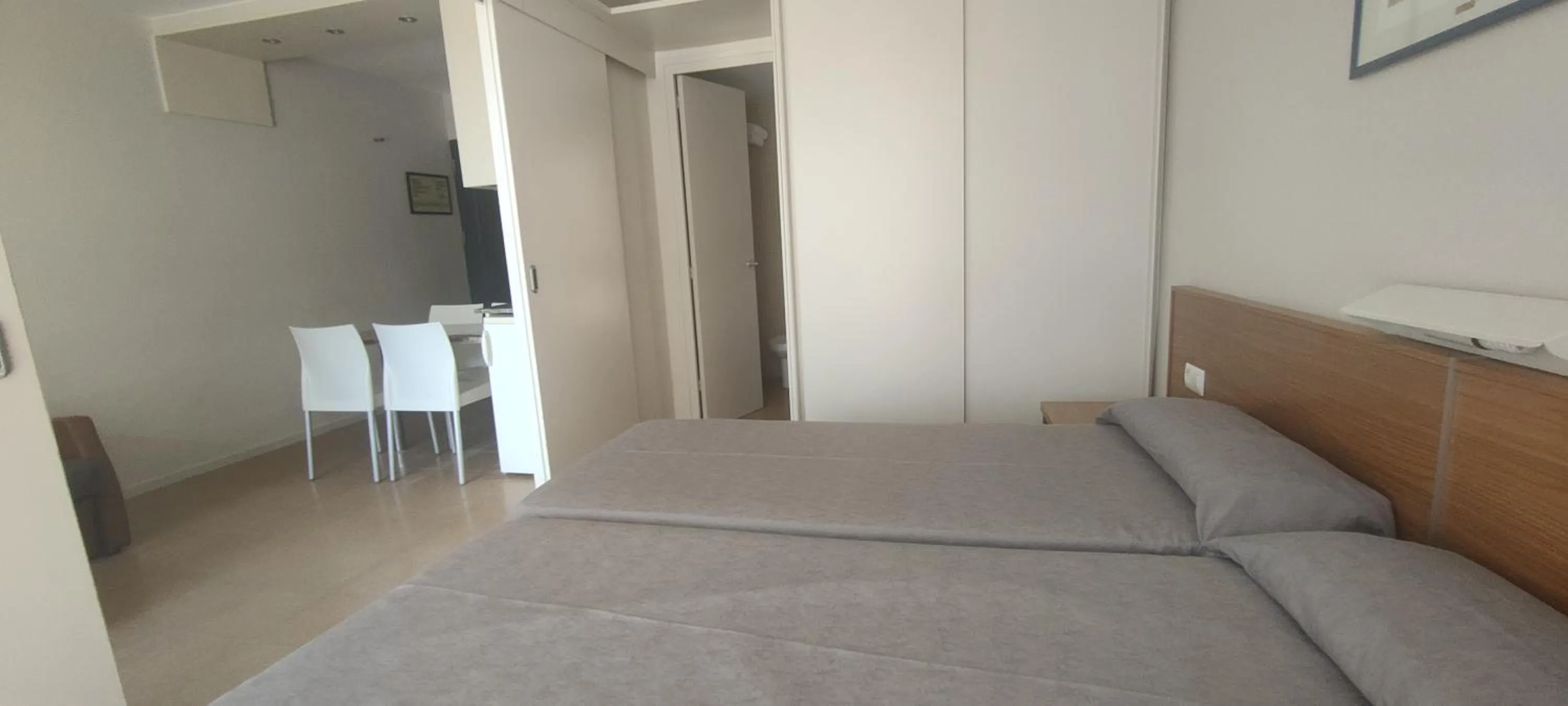 Bedroom, Bed in Aparthotel Comtat Sant Jordi