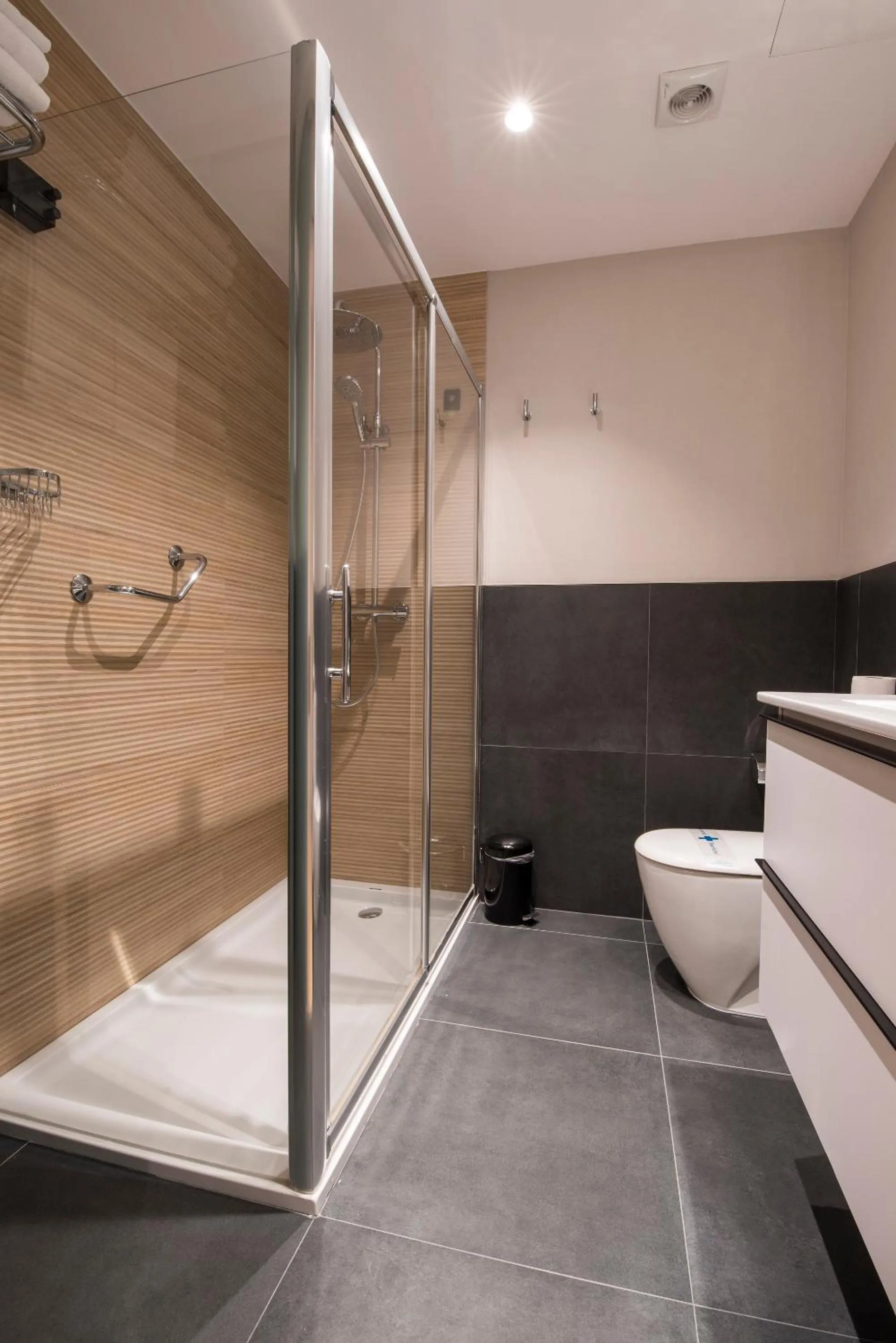 Bathroom in Hotel Avenida