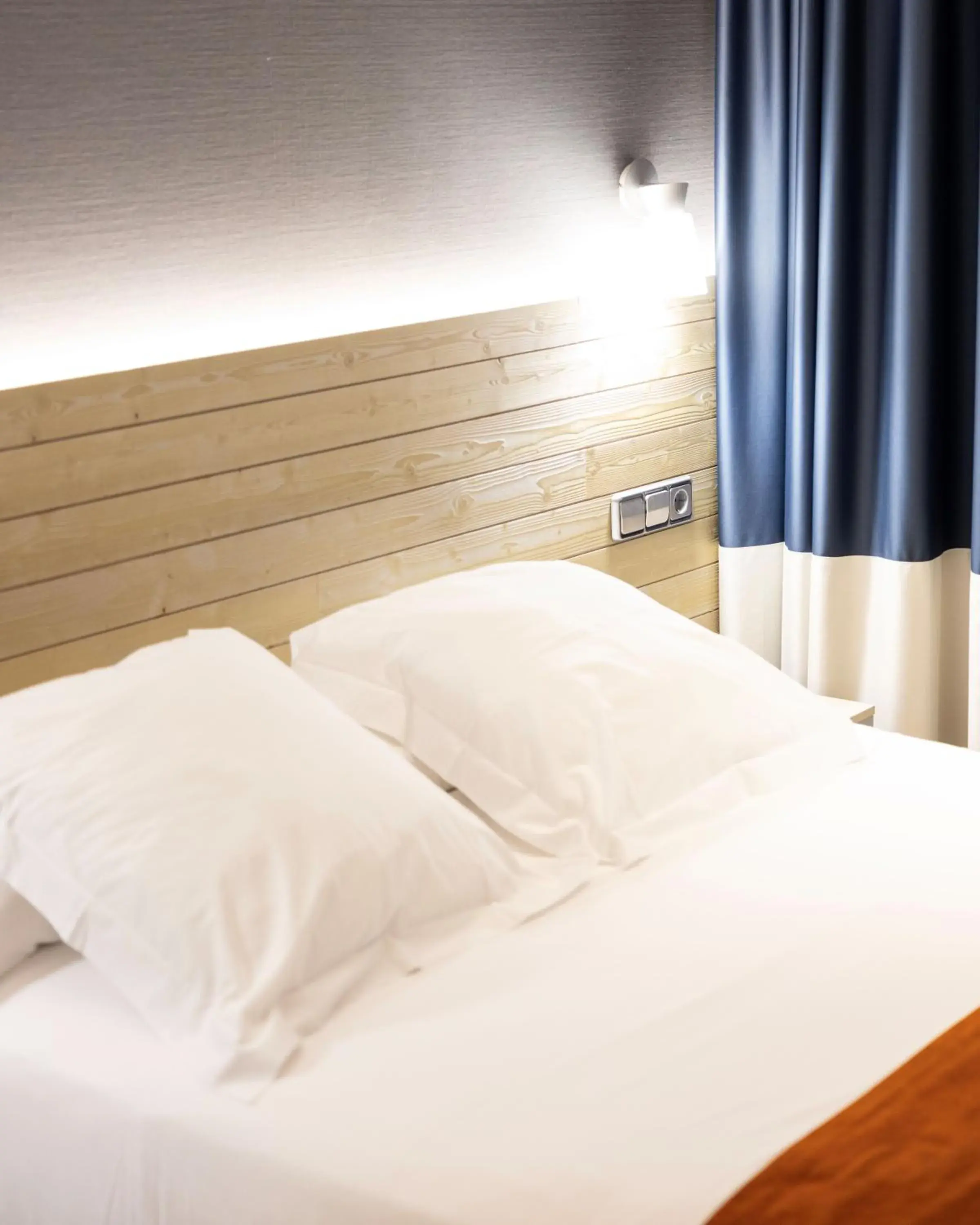 Bed in Hotel Avenida Bed in Hotel Avenida