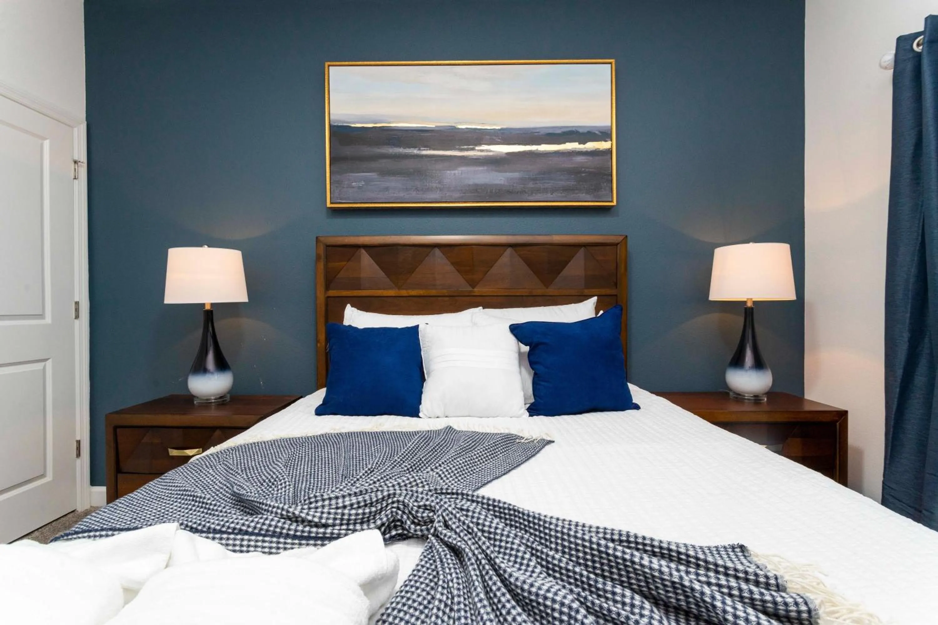 Bed in Stunning 4 Bd w/ Pool Close to Disney @ Champions Gate 1158