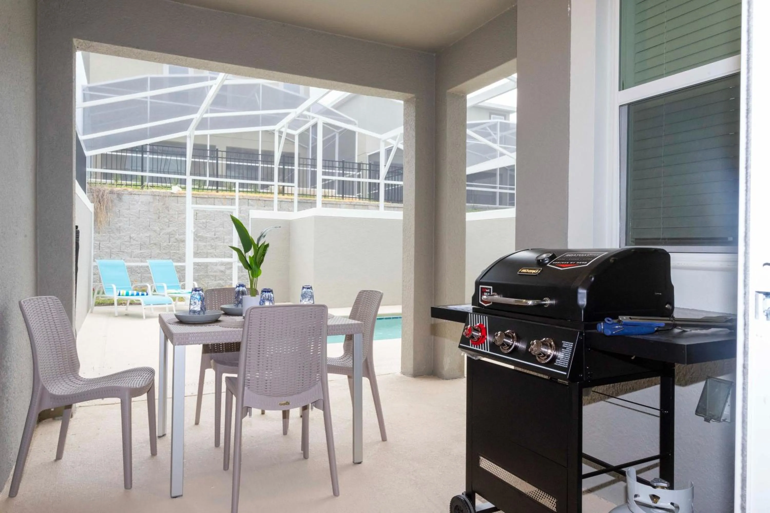 Stunning 4 Bd w/ Pool Close to Disney @ Champions Gate 1158