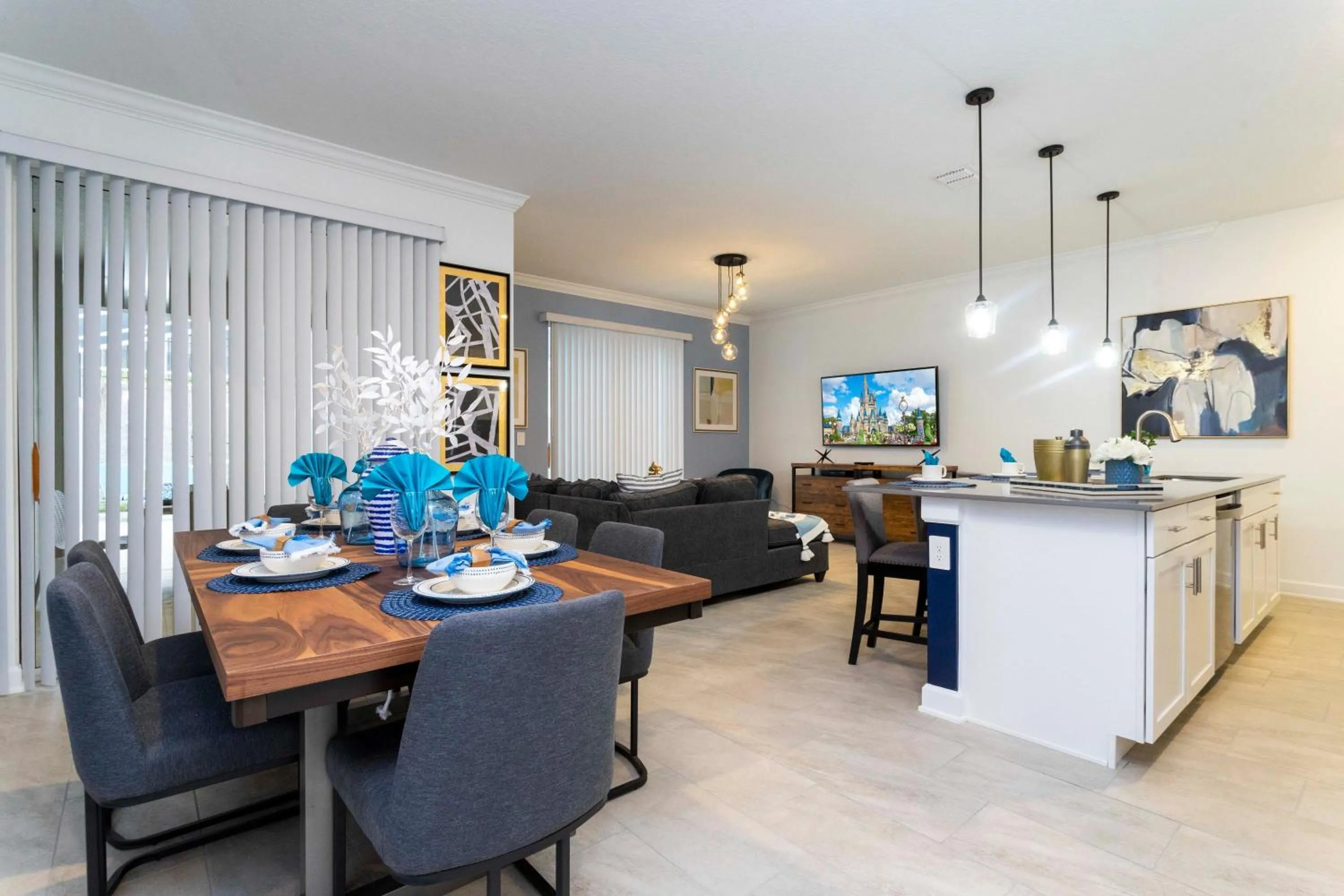 Stunning 4 Bd w/ Pool Close to Disney @ Champions Gate 1158