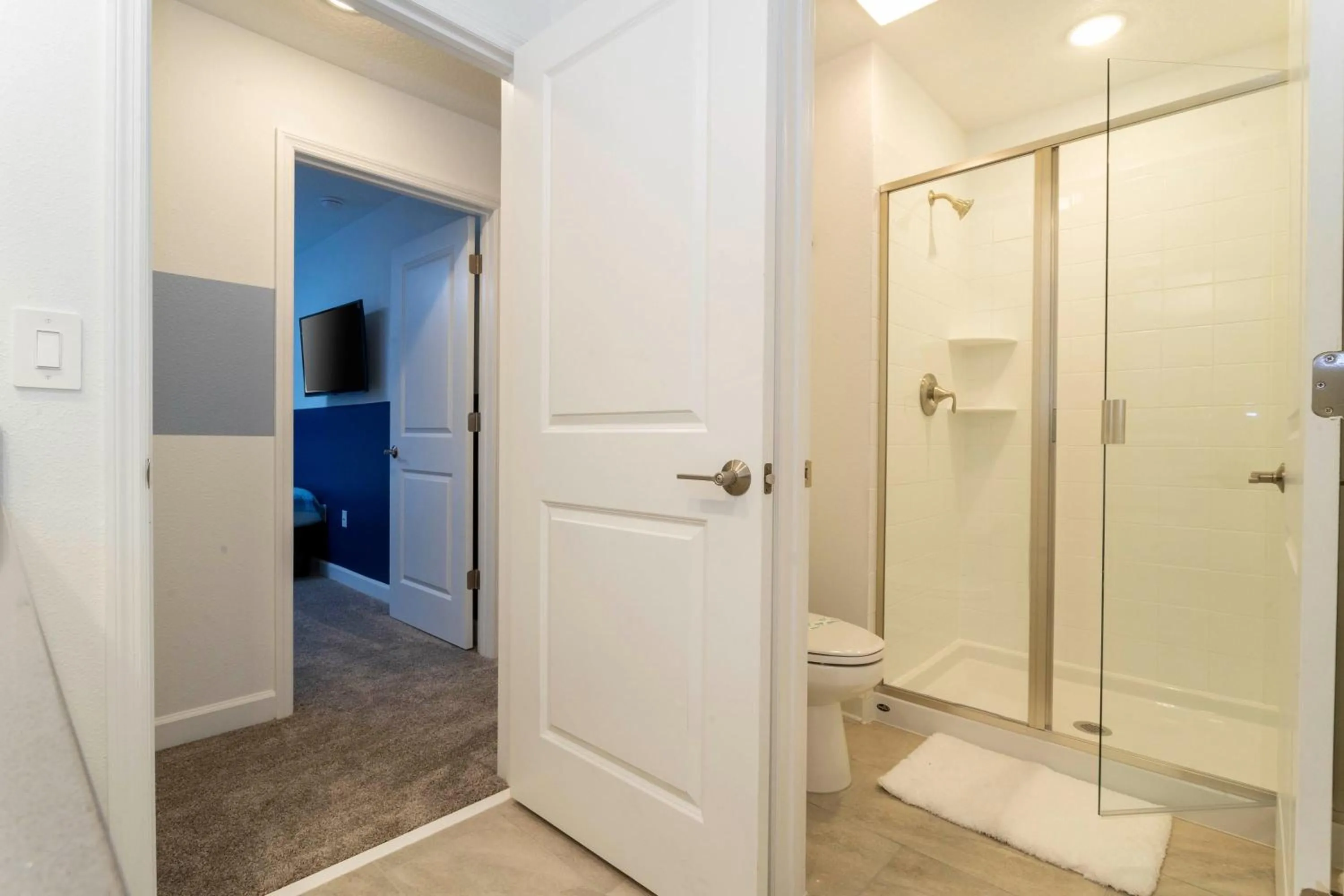 Stunning 4 Bd w/ Pool Close to Disney @ Champions Gate 1158