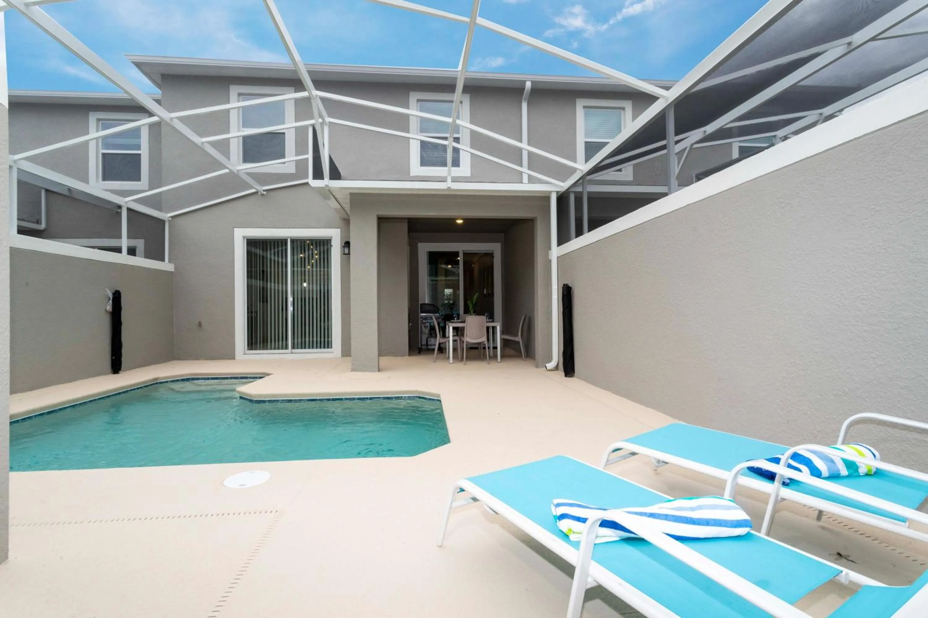 Stunning 4 Bd w/ Pool Close to Disney @ Champions Gate 1158