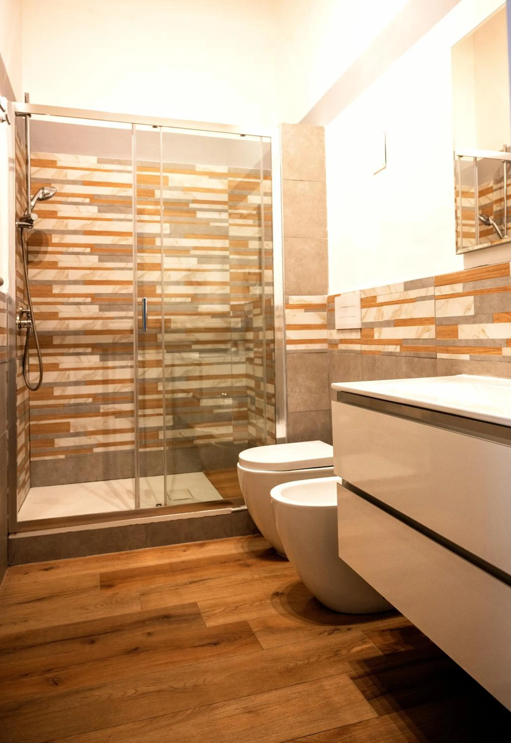 Shower in El Dorado Prati