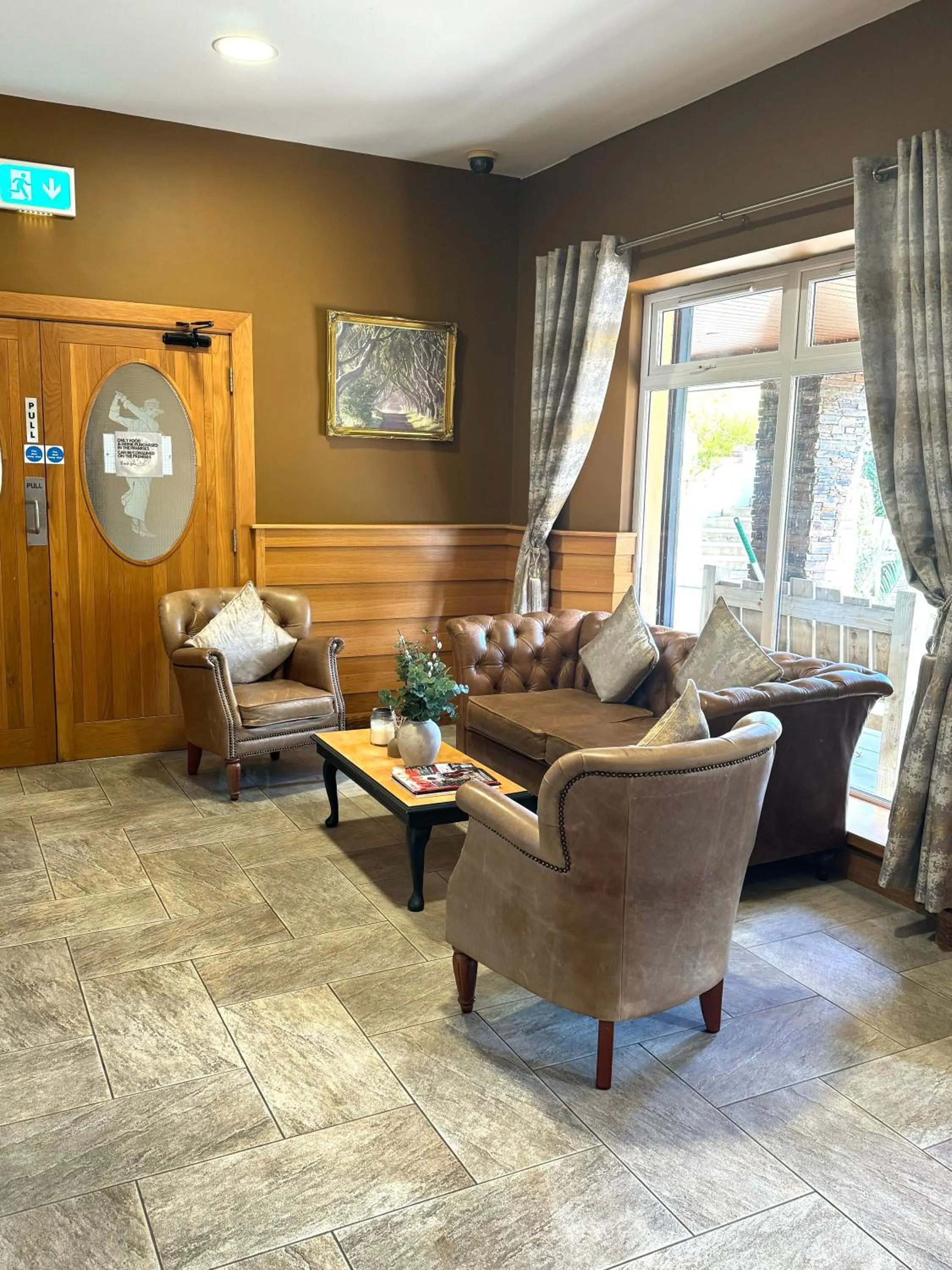 Lobby or reception in The Hedges Hotel