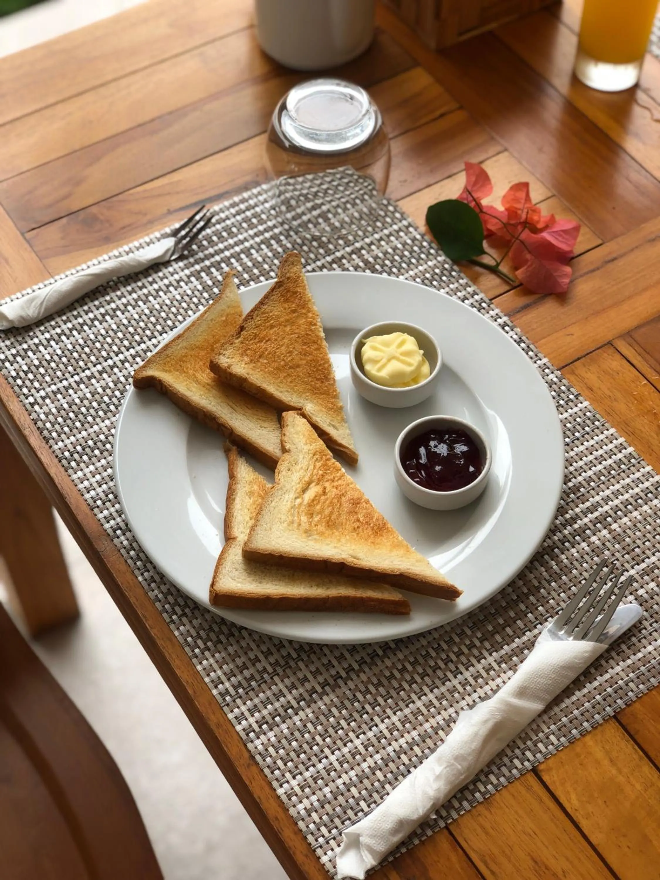 Breakfast in Maza Soda Resort