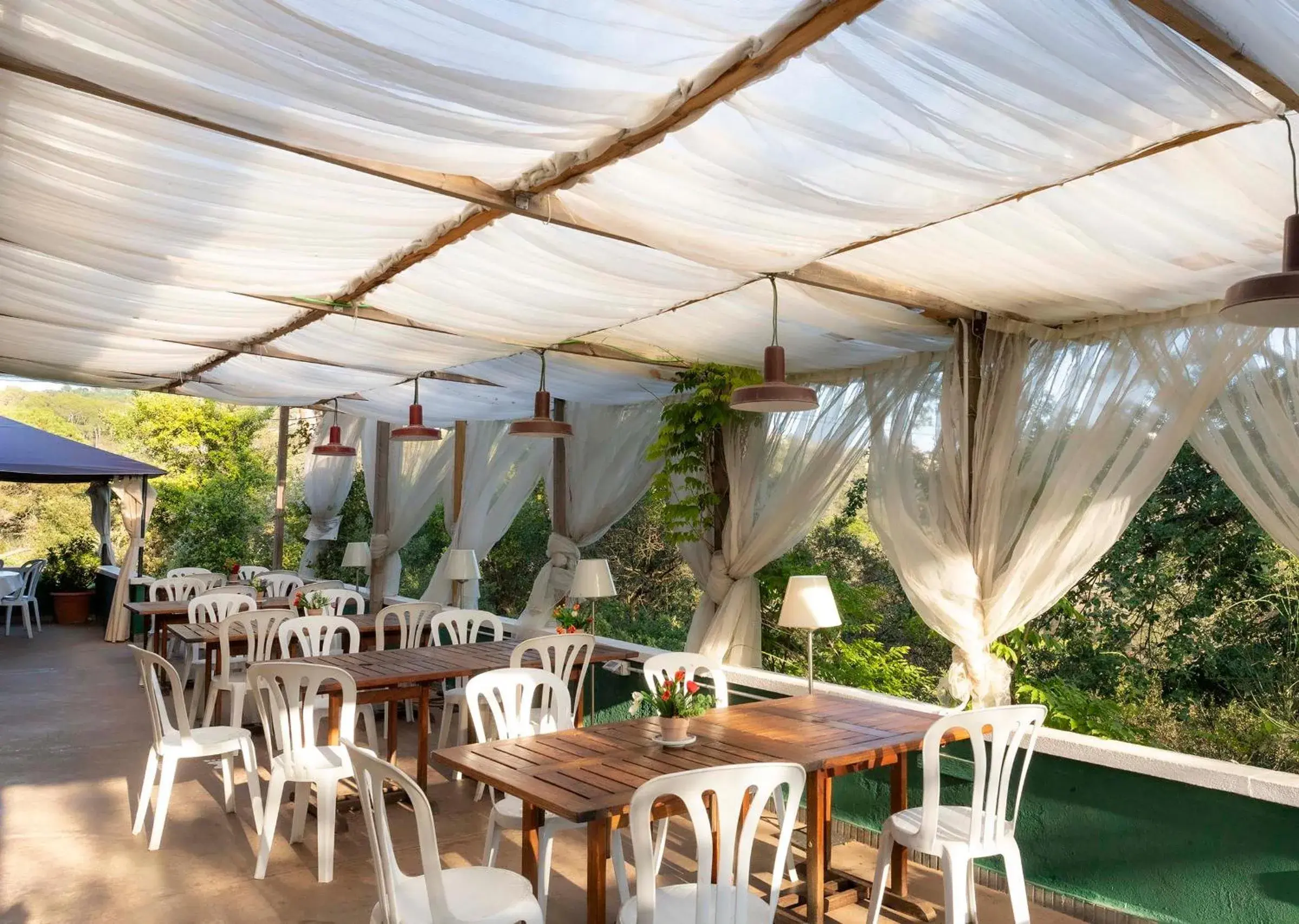 Restaurant/places to eat in Inout Restaurant/places to eat in Inout