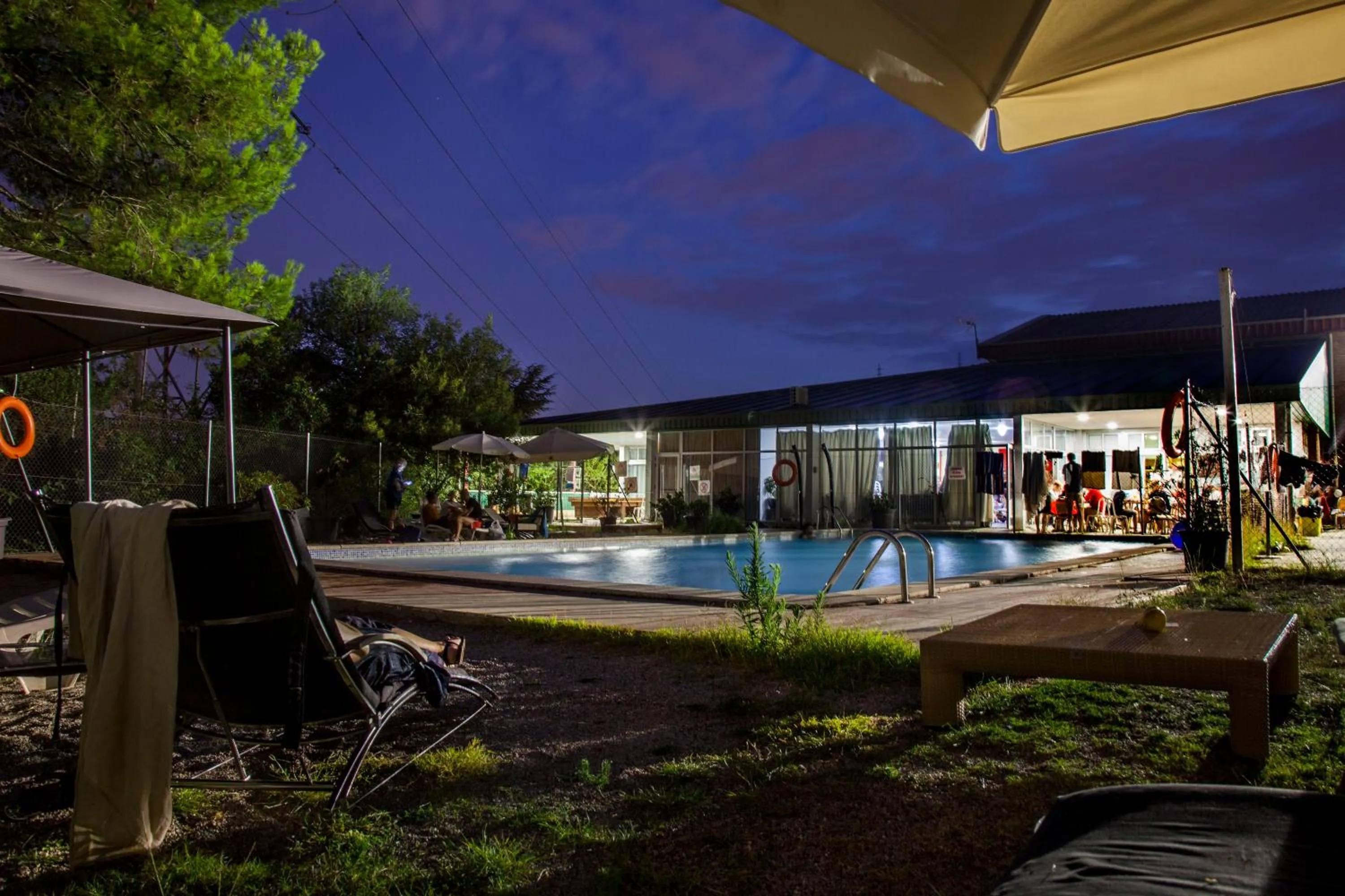 Swimming pool in Inout