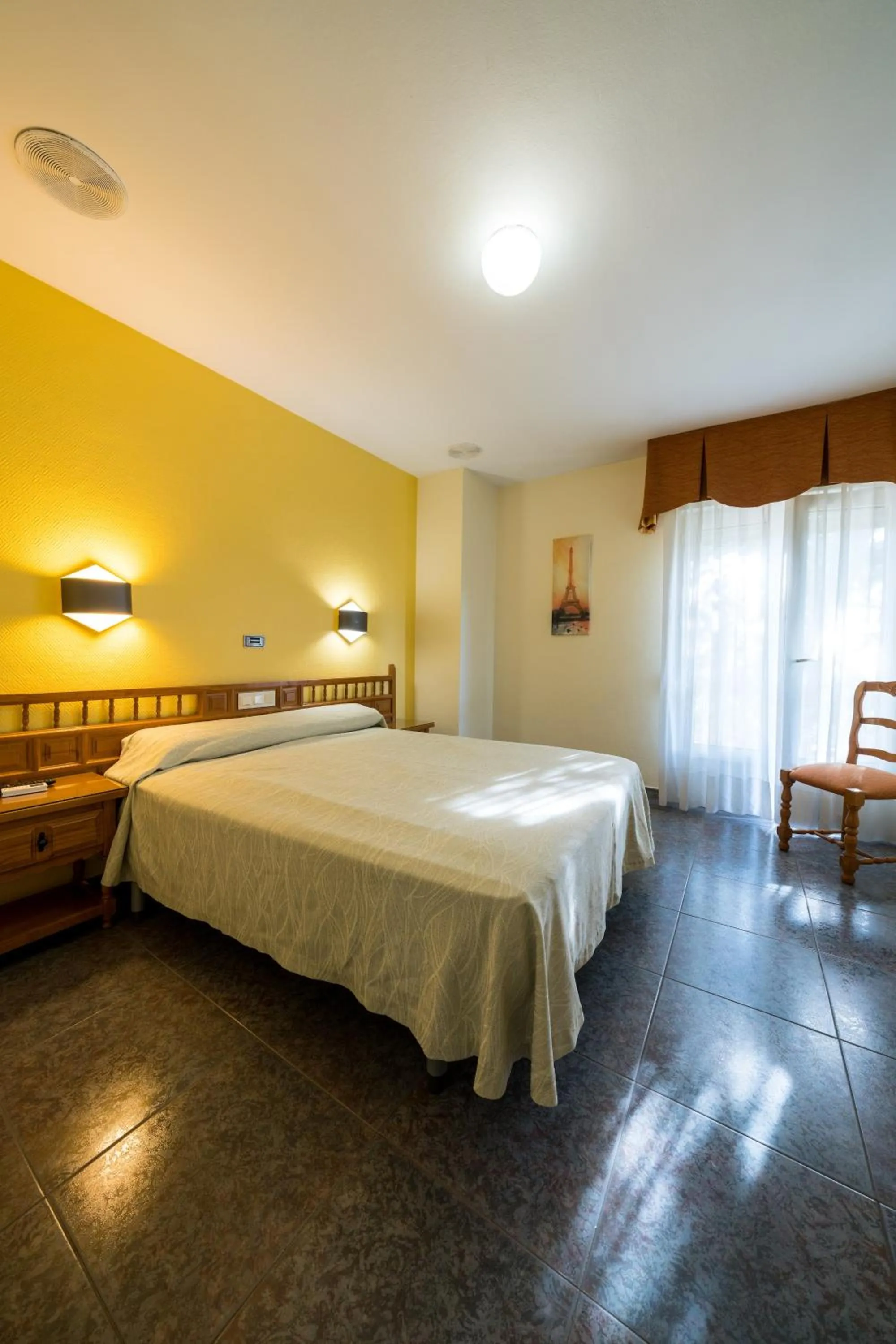 Bed in Hotel La Colina