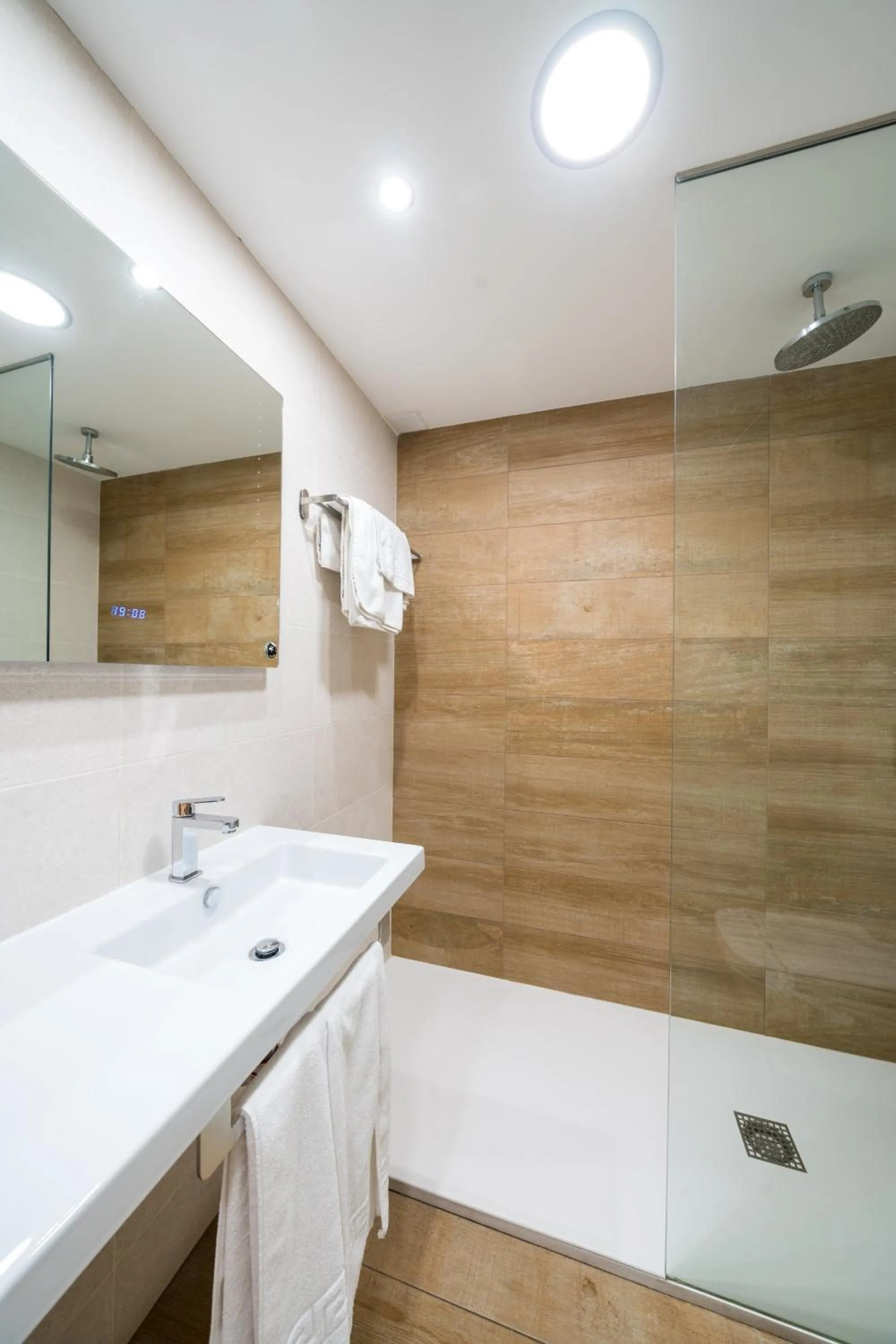 Shower in Hotel La Colina