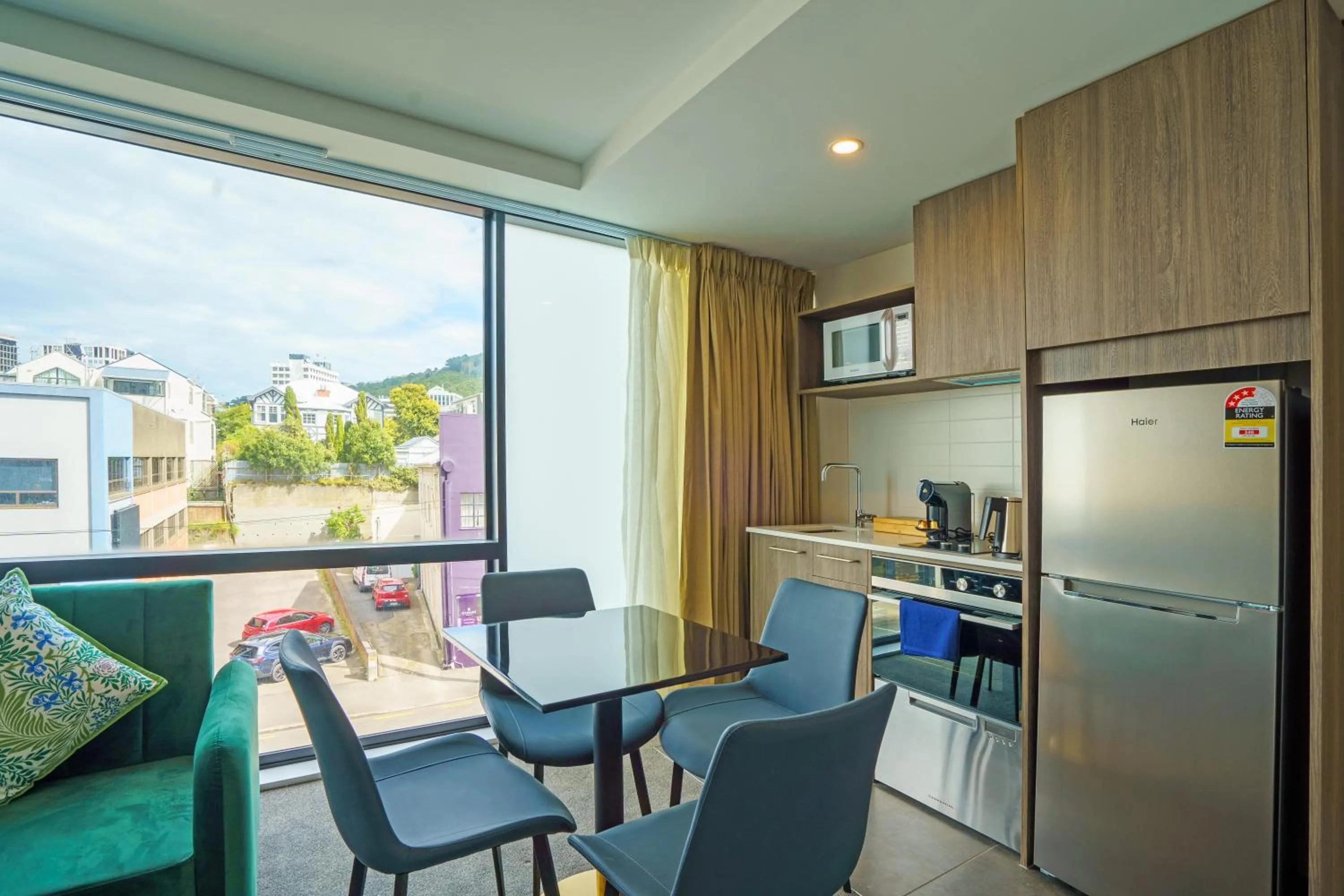 Kitchen or kitchenette in The Sebel Wellington Thorndon