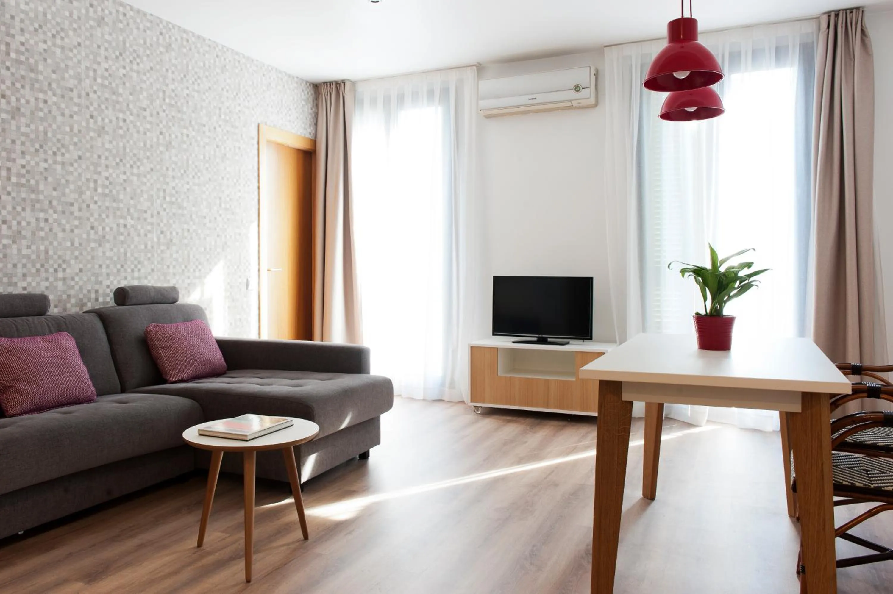 Dining area in MH Apartments S. Familia