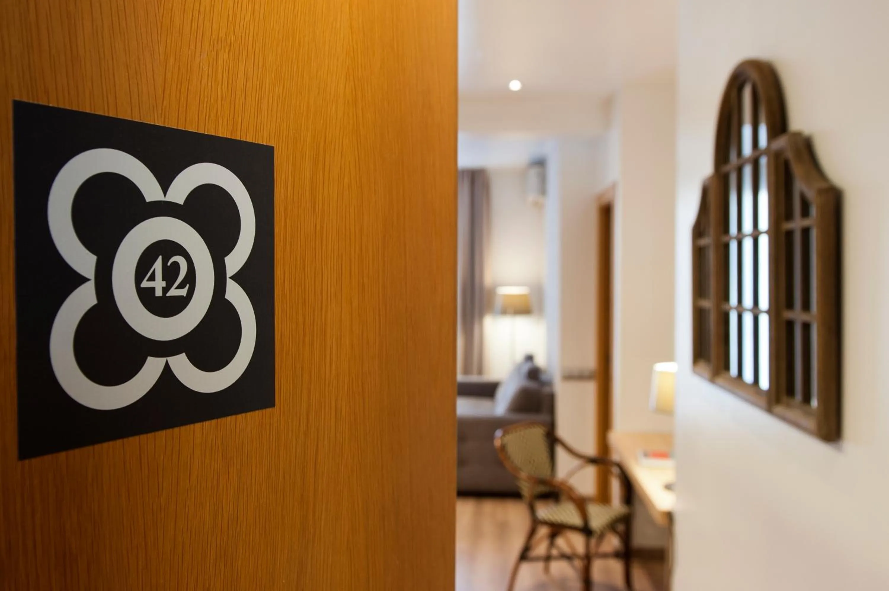 Decorative detail in MH Apartments S. Familia