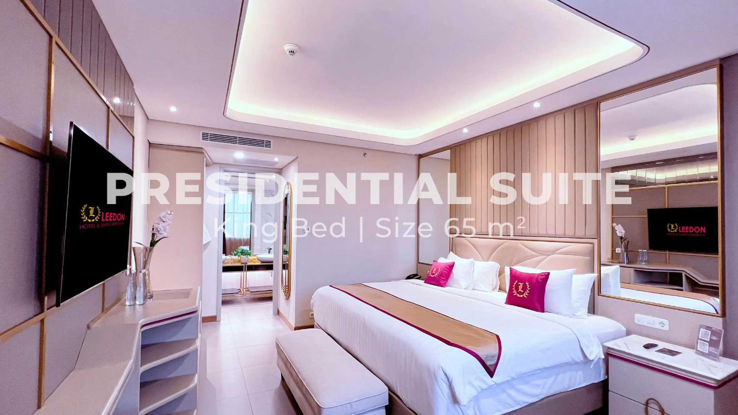 Bed in Leedon Hotel & Suites Surabaya