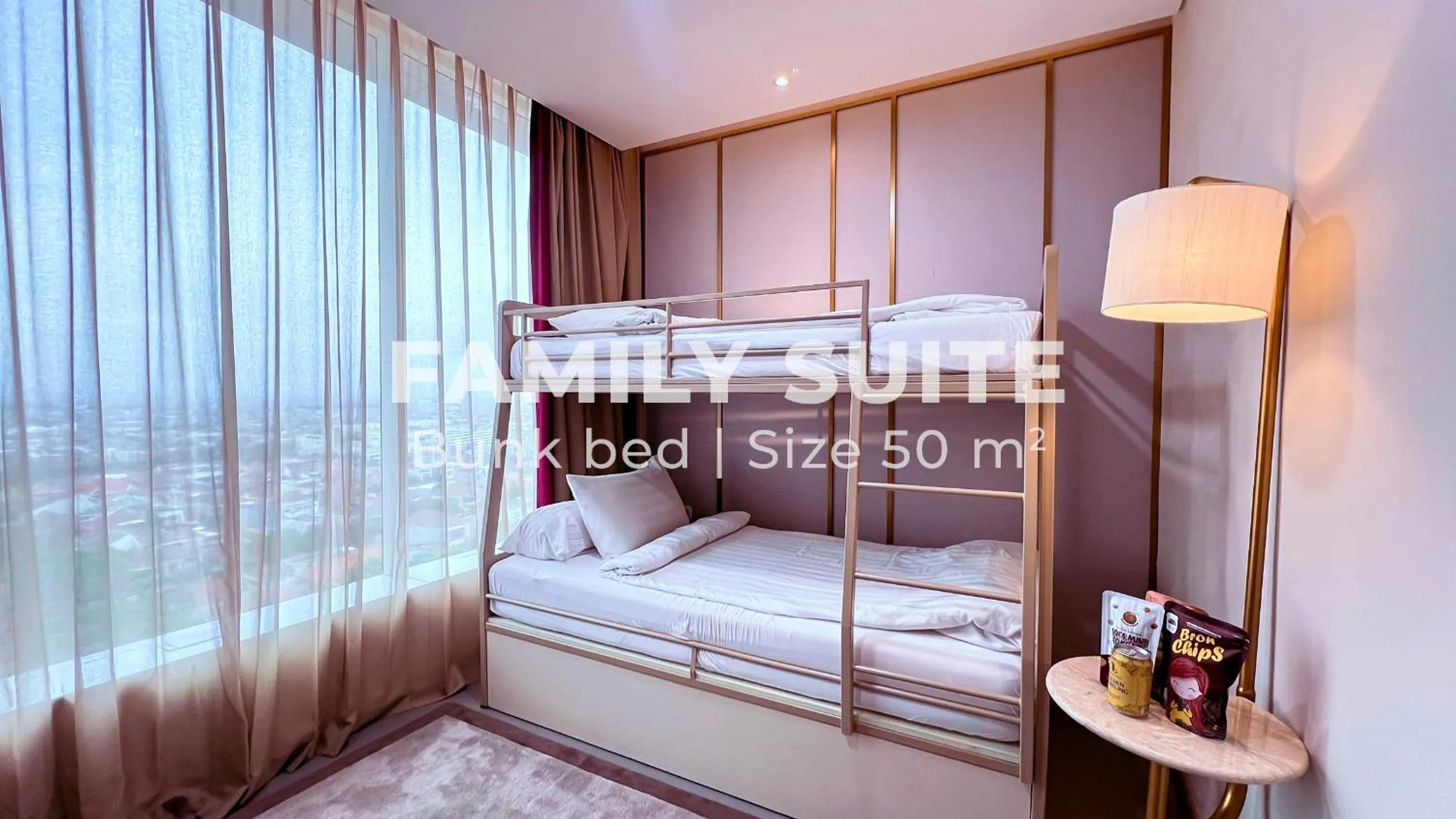 Bed in Leedon Hotel & Suites Surabaya