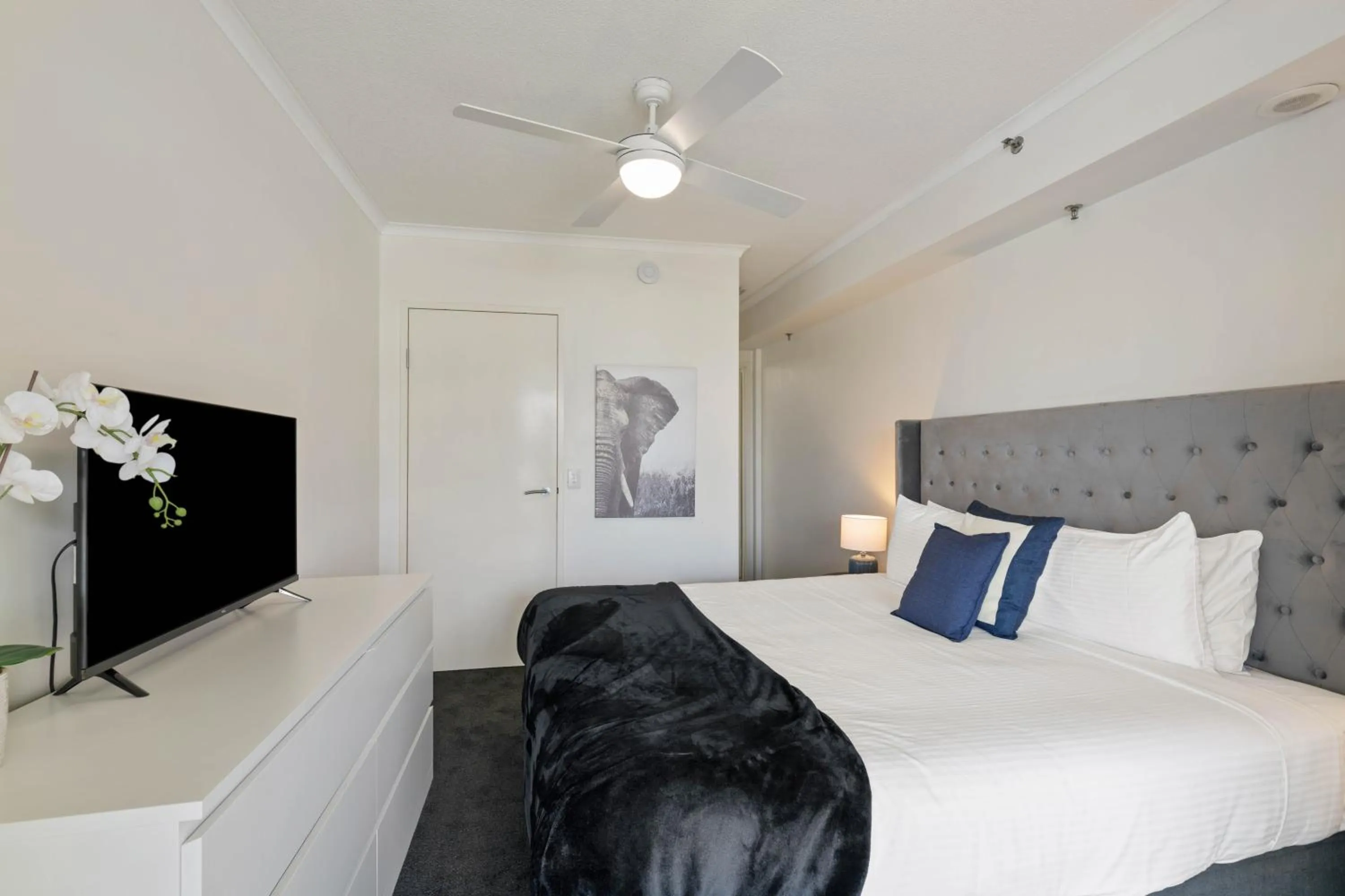 Bed in AAB Apartments