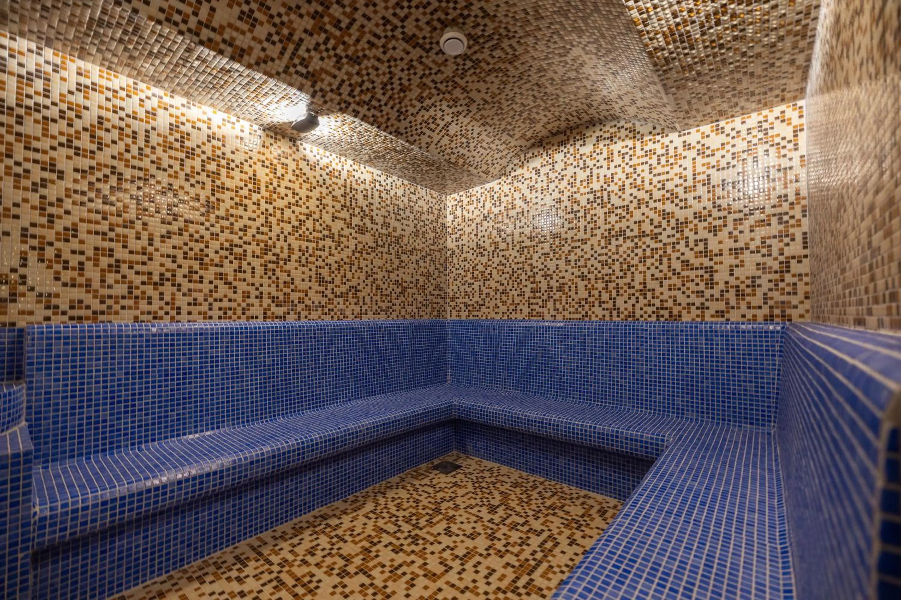 Steam room in Arin Resort Bodrum