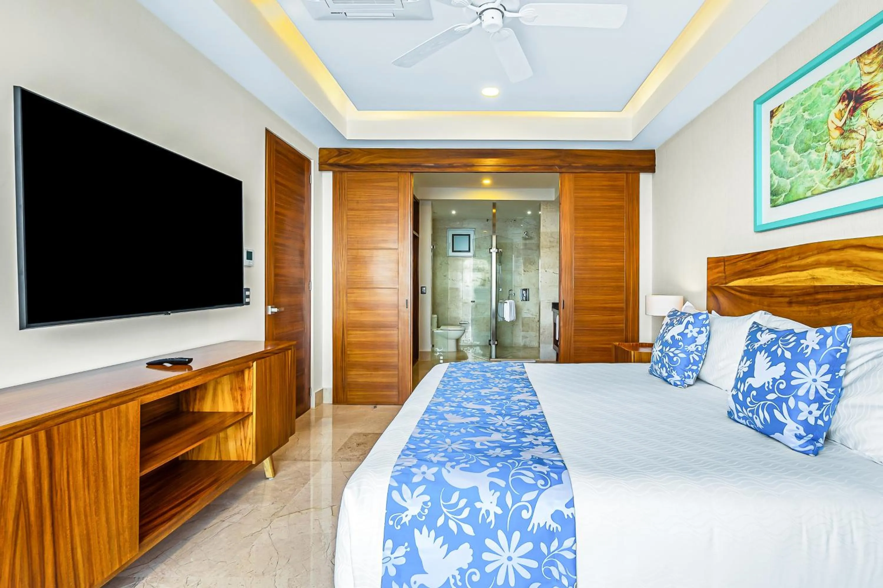 Bed in Blue Horizon 301