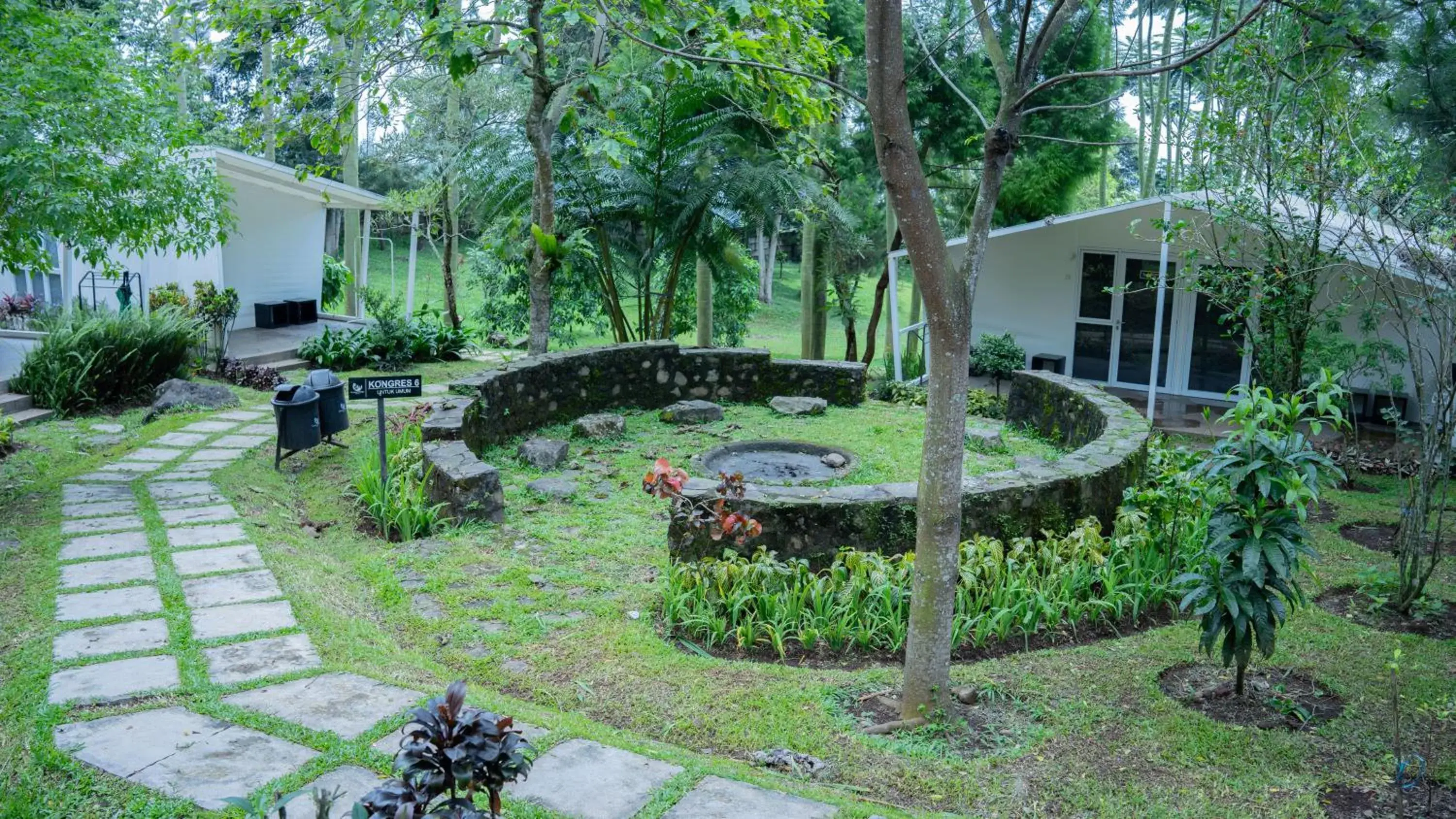 Property building in Leuweung Geledegan Ecoldge Property building in Leuweung Geledegan Ecoldge