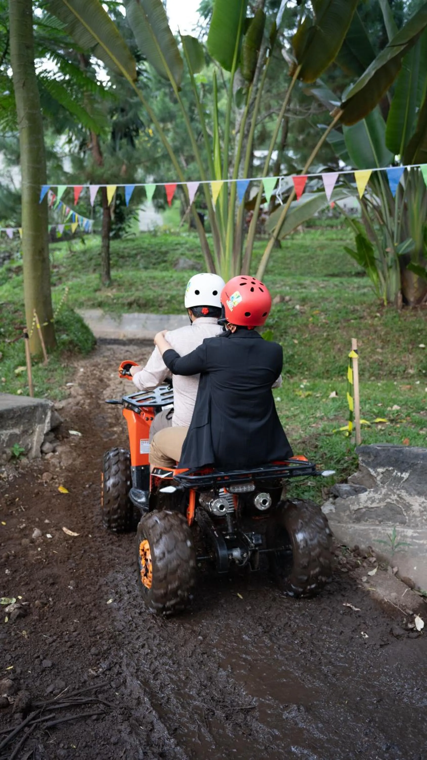 Day in Leuweung Geledegan Ecoldge