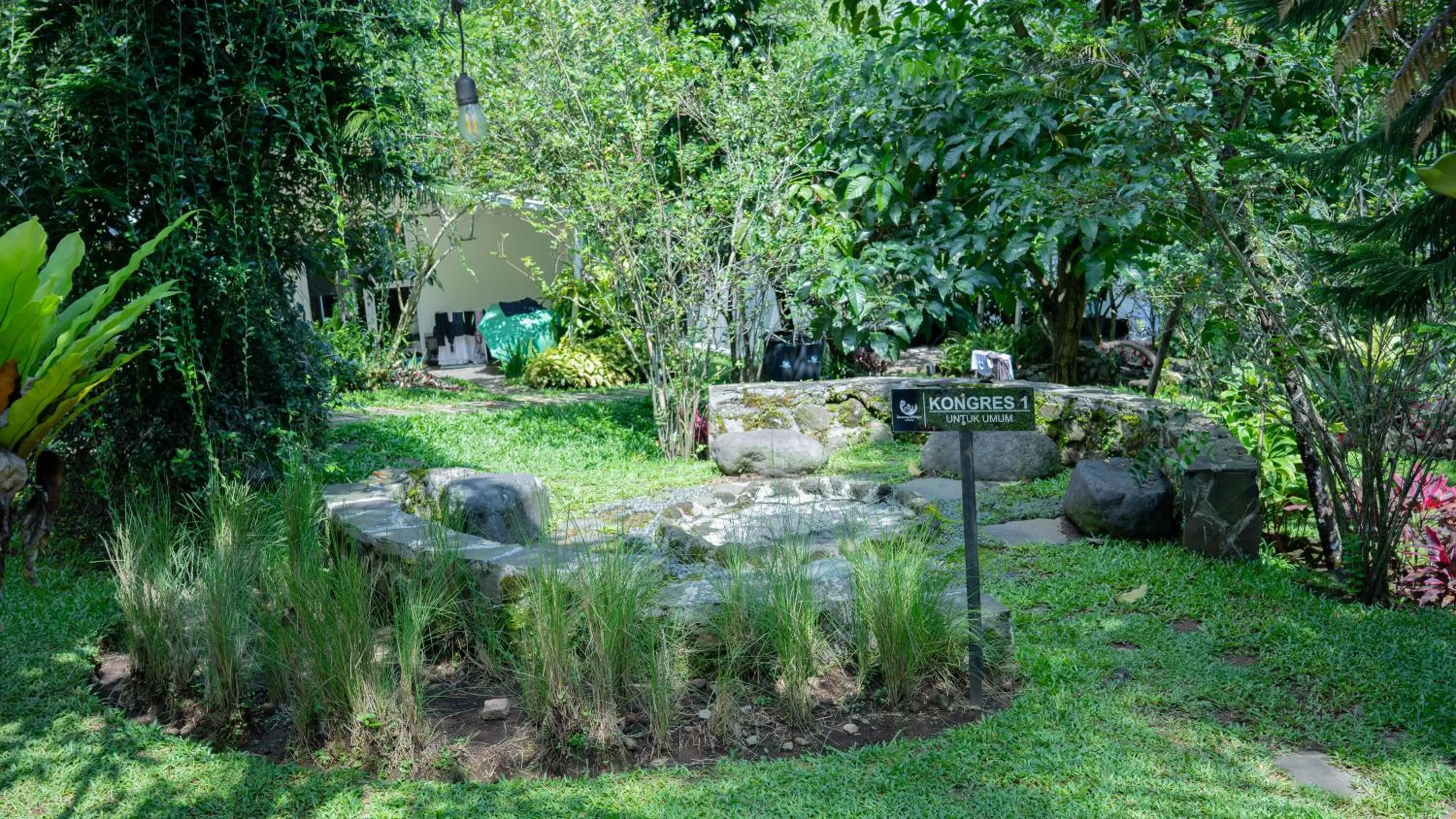 Nearby landmark in Leuweung Geledegan Ecoldge