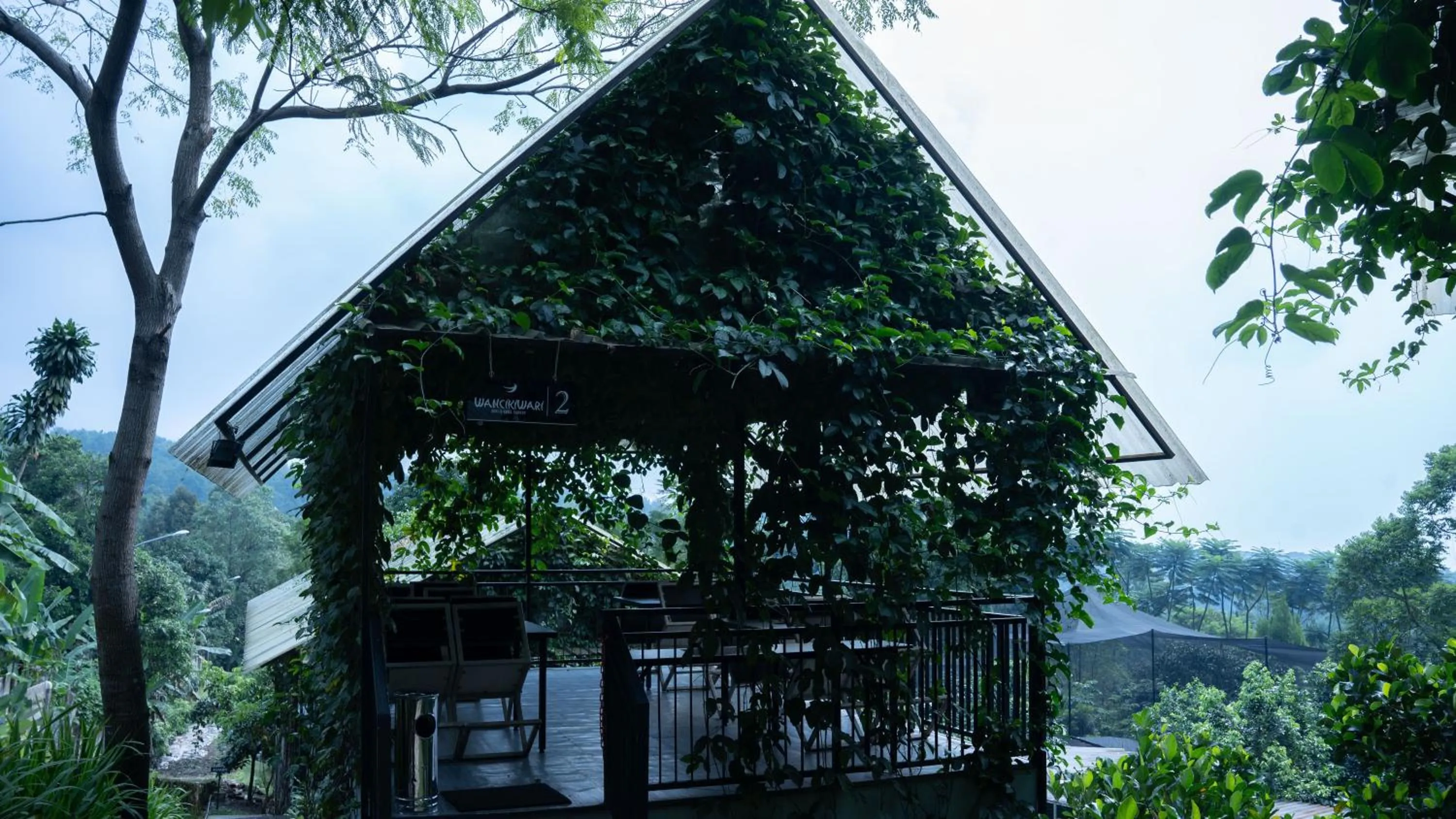 Property building in Leuweung Geledegan Ecoldge