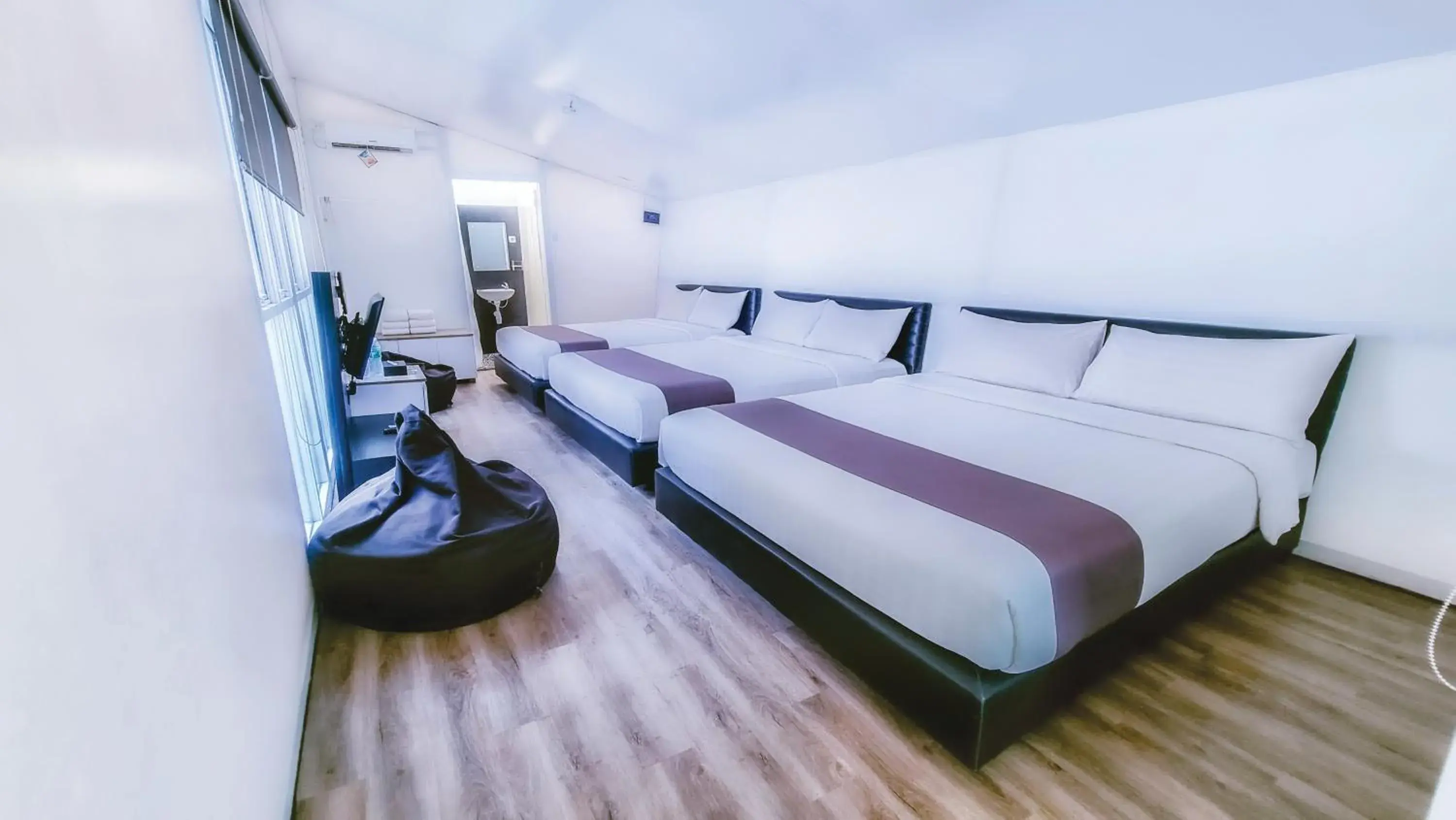 Bed in Leuweung Geledegan Ecoldge Bed in Leuweung Geledegan Ecoldge