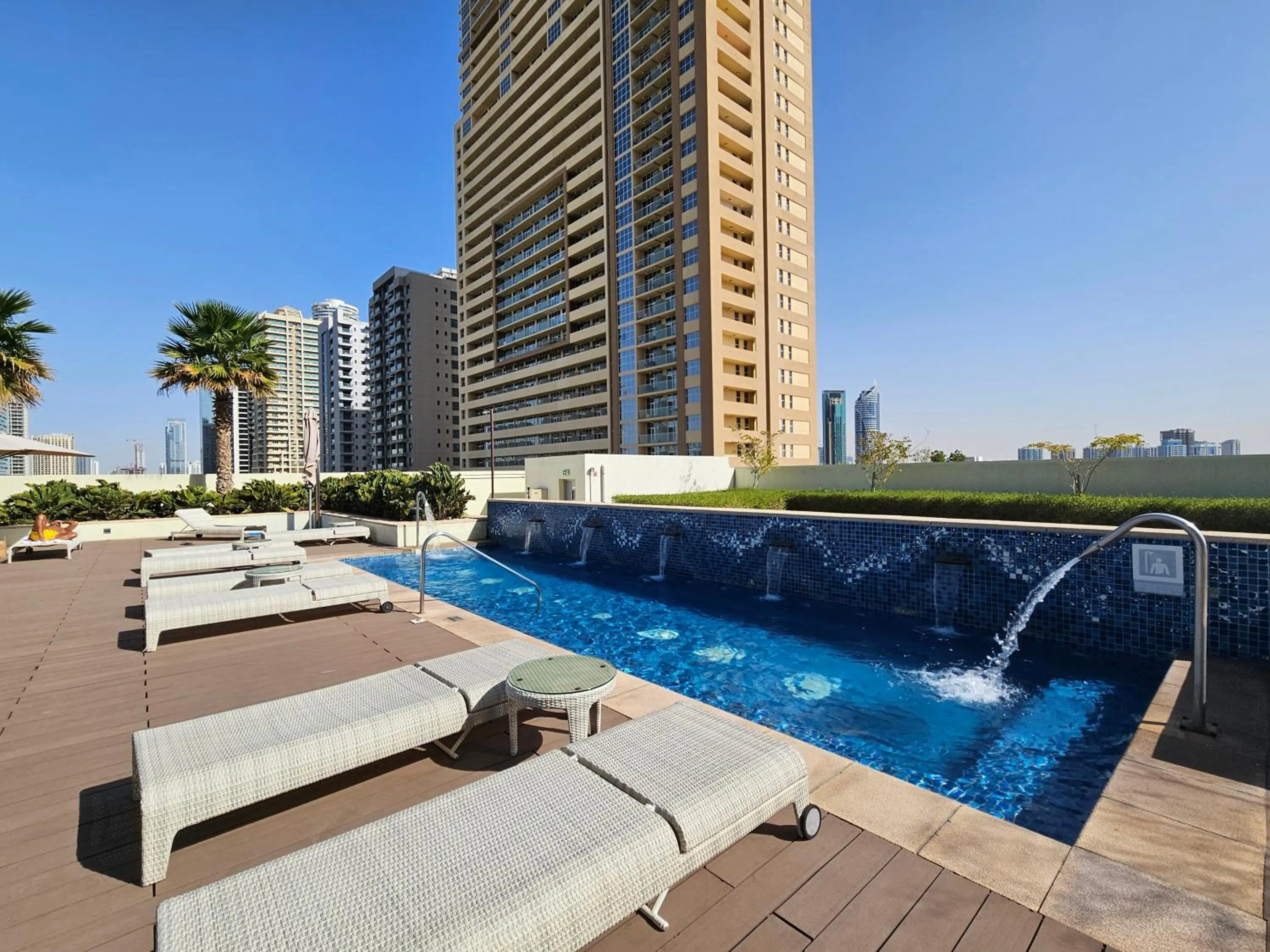 Swimming pool in Vacay lettings - Upgraded studio at Damac tower JVC