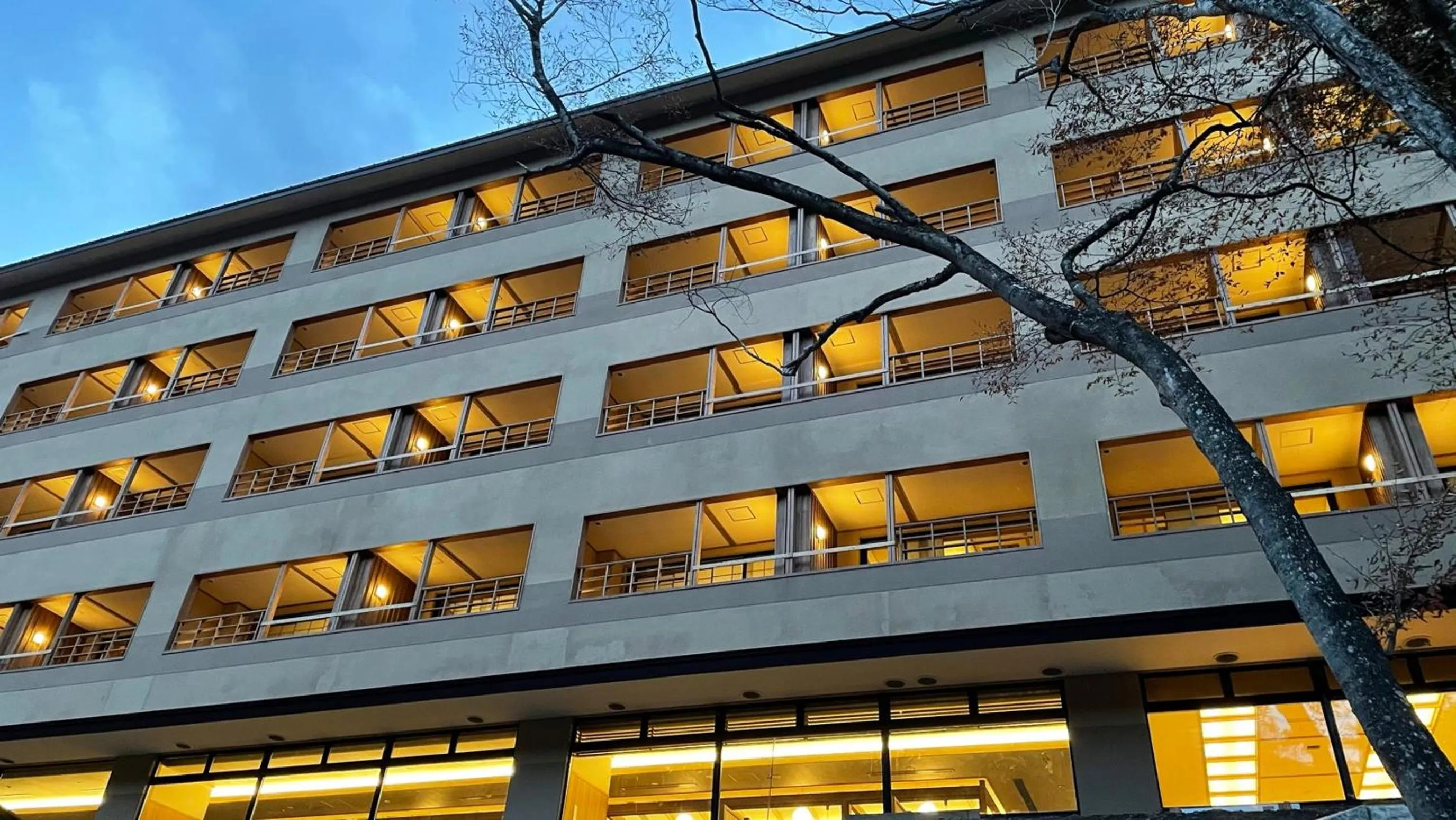 Property building in Shionoyu Onsen Rengetsu