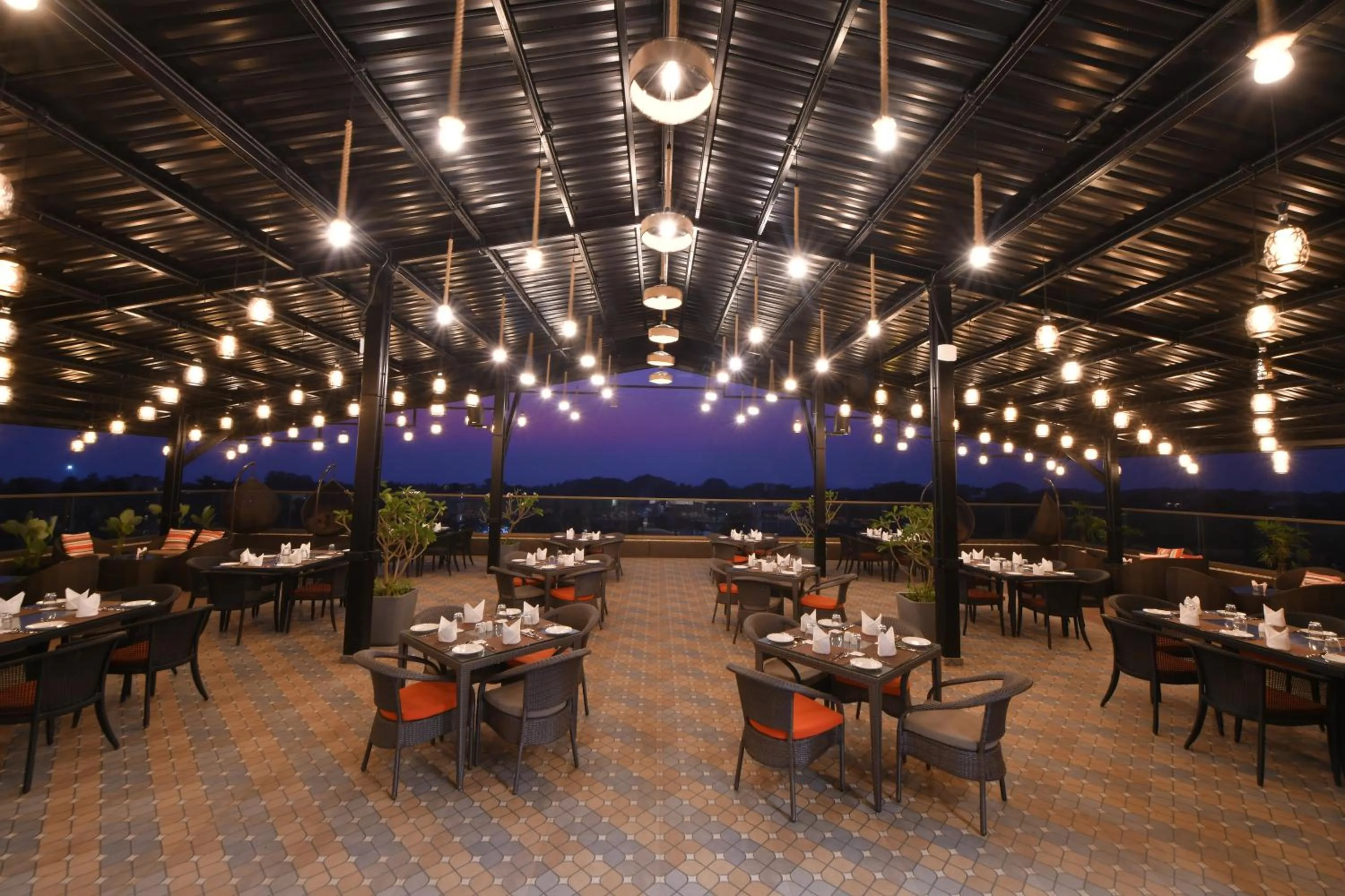 Restaurant/places to eat in The Fern Habitat, Candolim, Goa