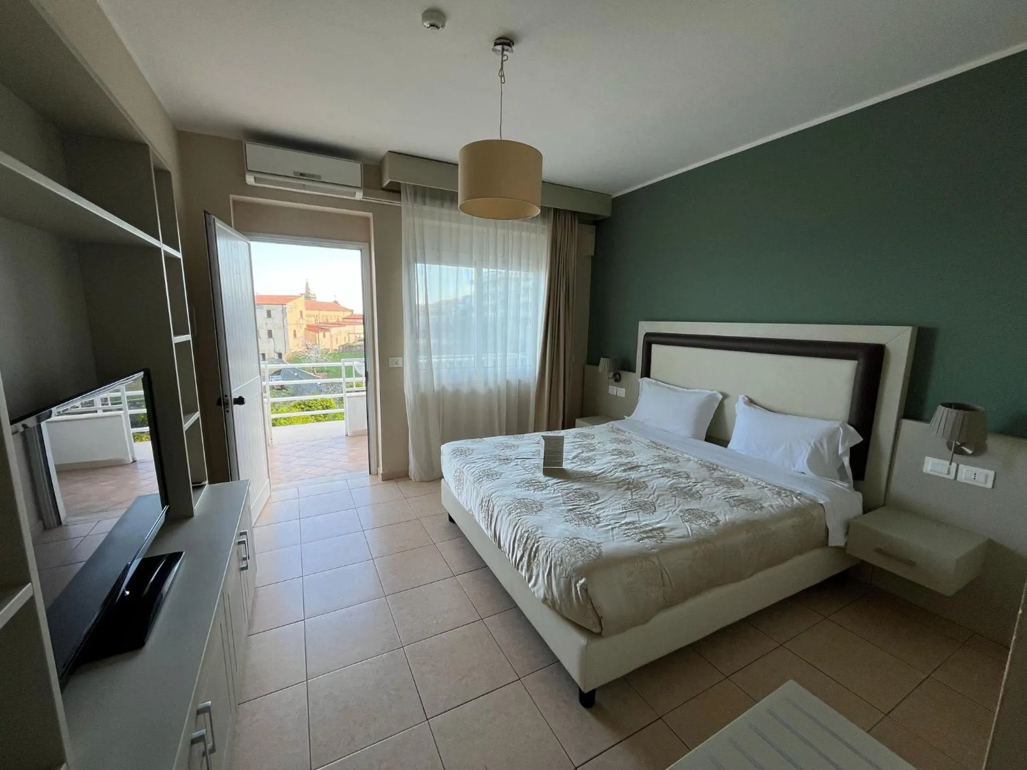 Bedroom, Bed in Mediterranean Boutique Hotel