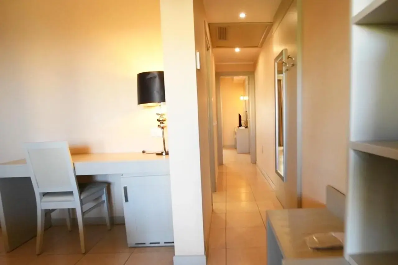 Quadruple Room with Garden View in Mediterranean Boutique Hotel Quadruple Room with Garden View in Mediterranean Boutique Hotel