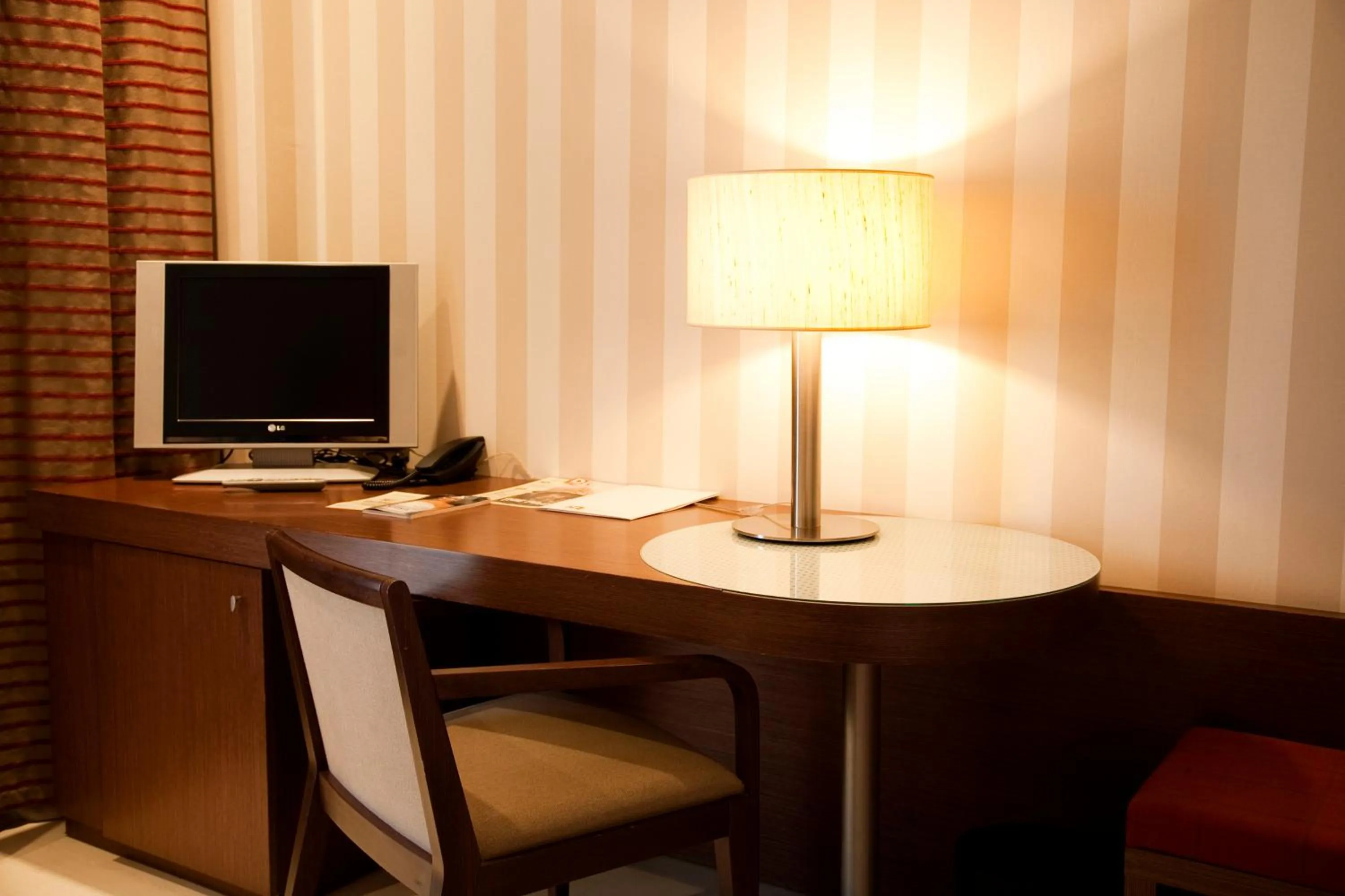 TV and multimedia in Sercotel Las Artes Pinto