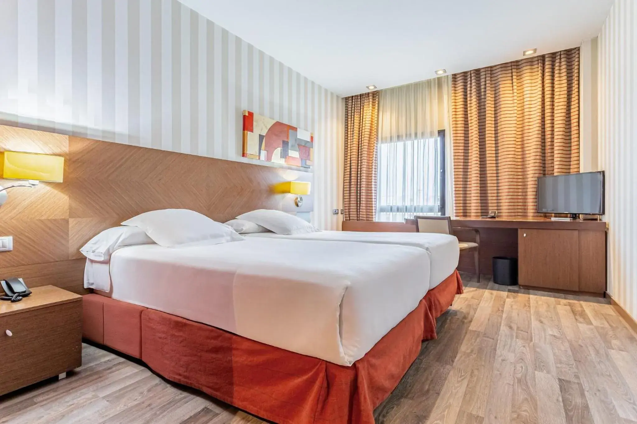 Twin Room in Sercotel Las Artes Pinto Twin Room in Sercotel Las Artes Pinto