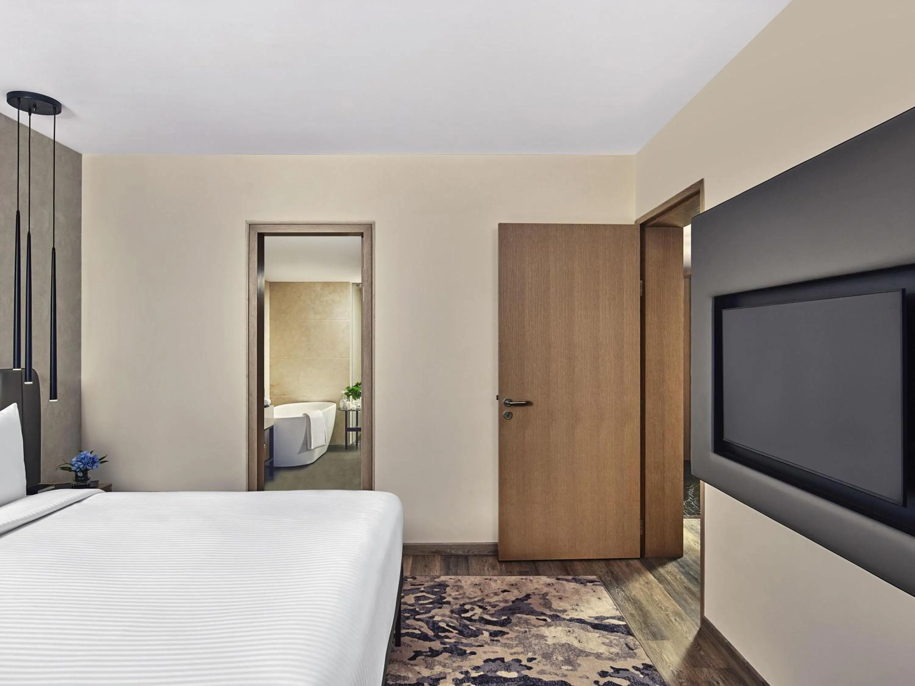 Bedroom, Bed in Novotel Mumbai International Airport