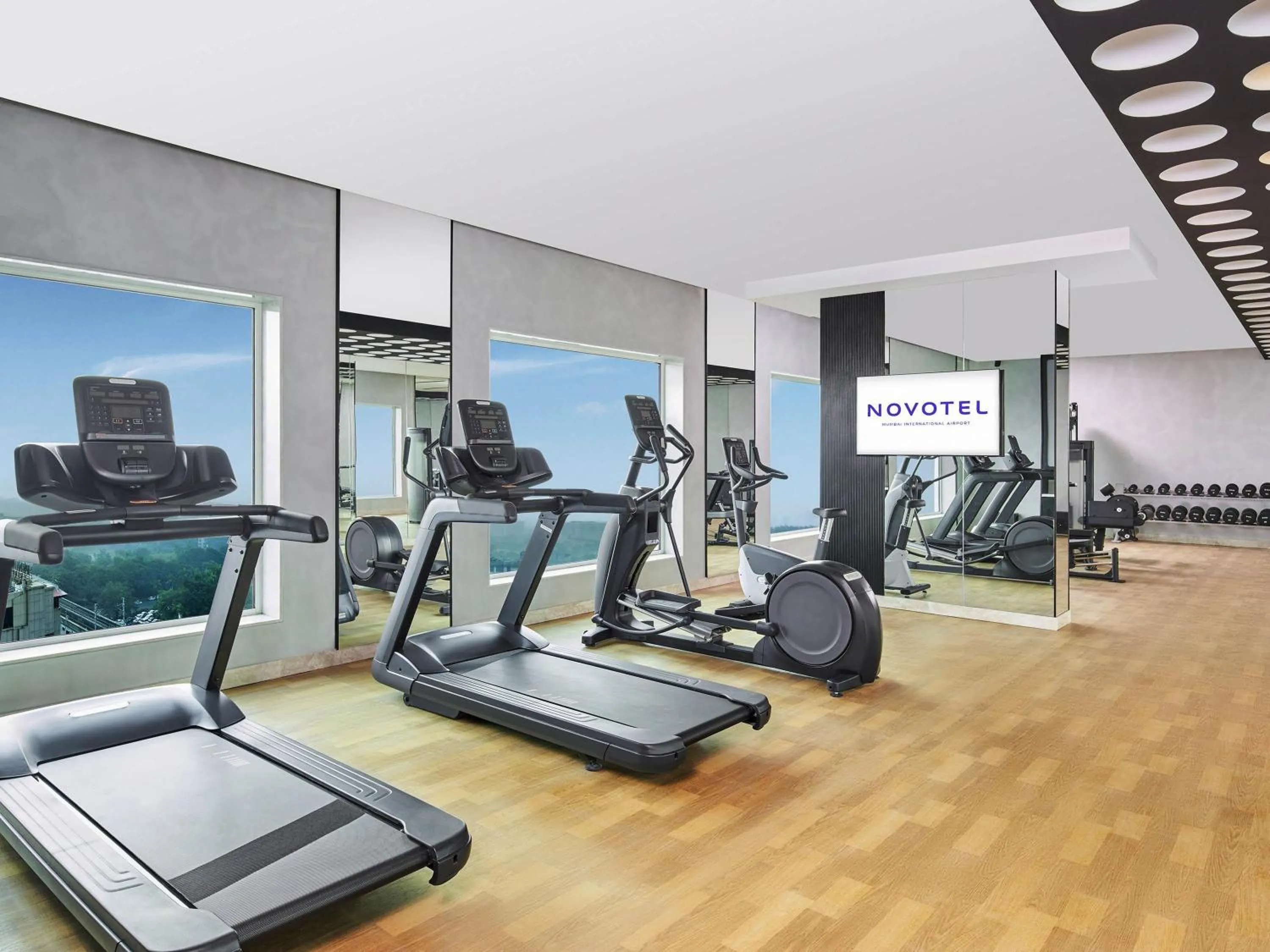 Fitness centre/facilities in Novotel Mumbai International Airport