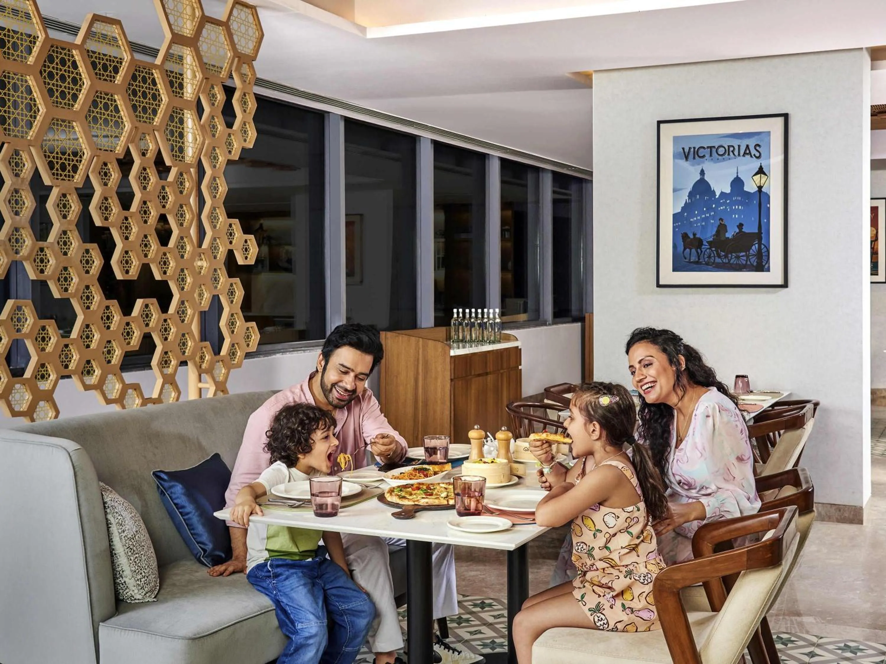 Restaurant/places to eat in Novotel Mumbai International Airport