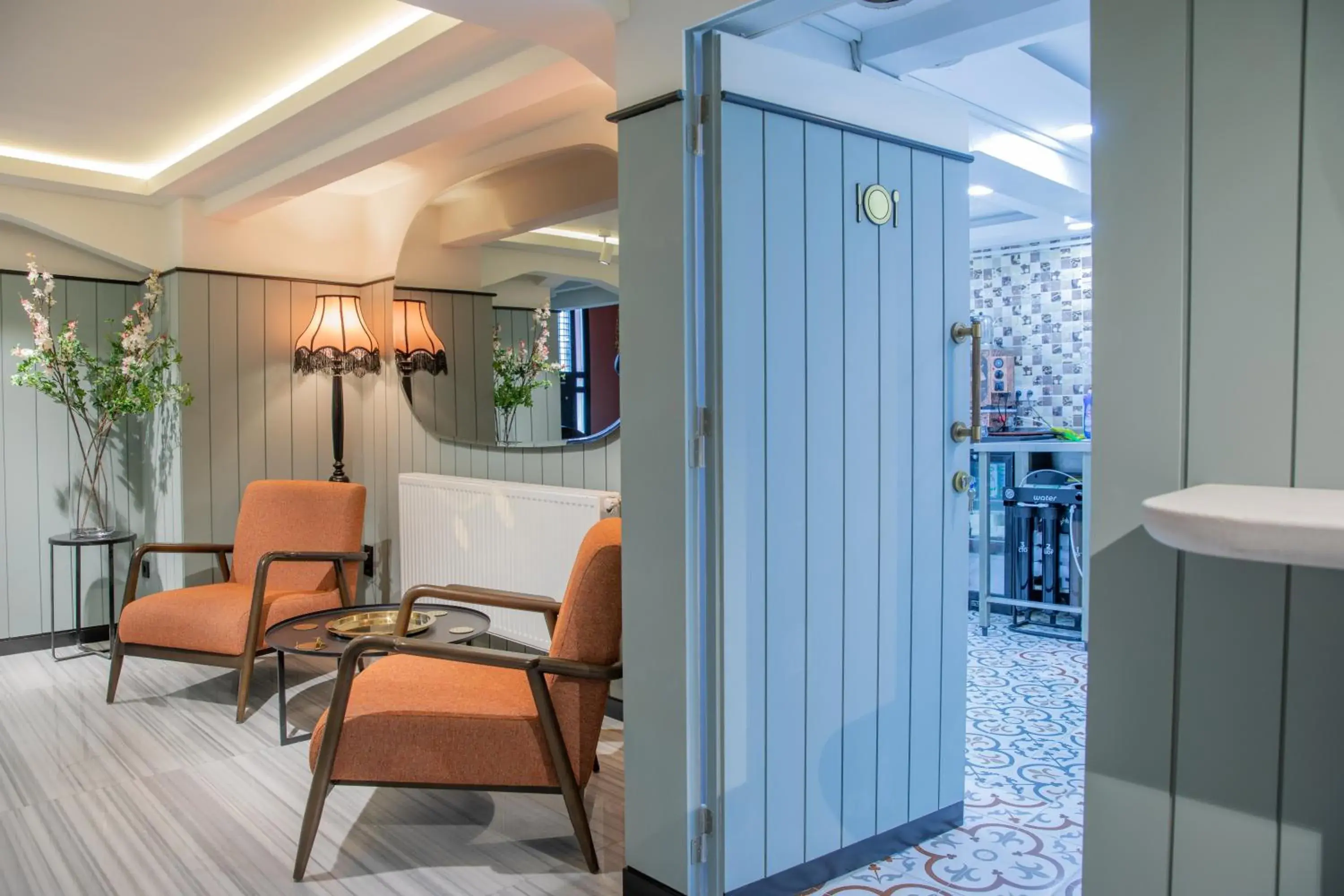 Restaurant/places to eat in EA Exclusive Hotel Restaurant/places to eat in EA Exclusive Hotel