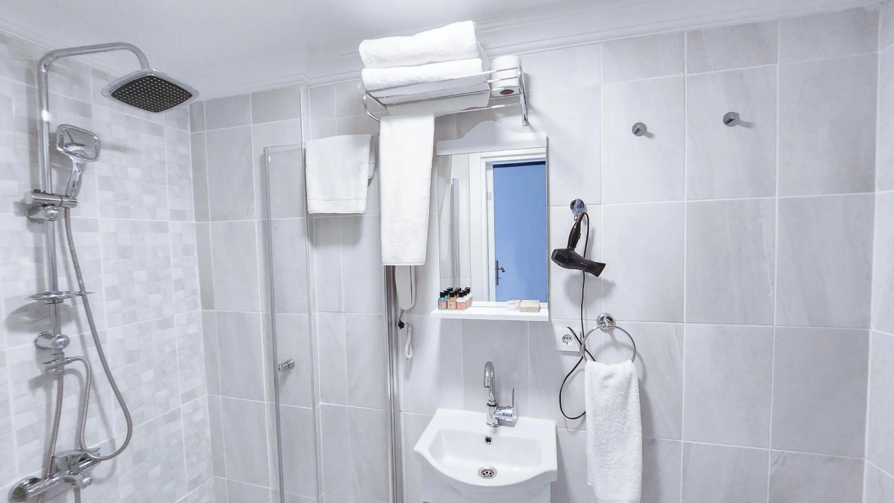 Toilet in Exclusive Art Hotel