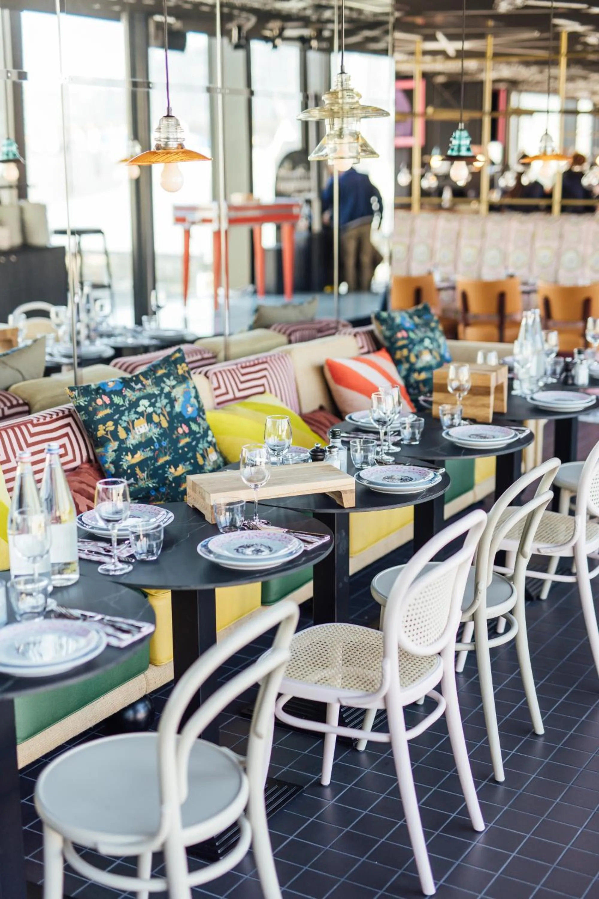 Restaurant/places to eat in Mama Shelter Rennes