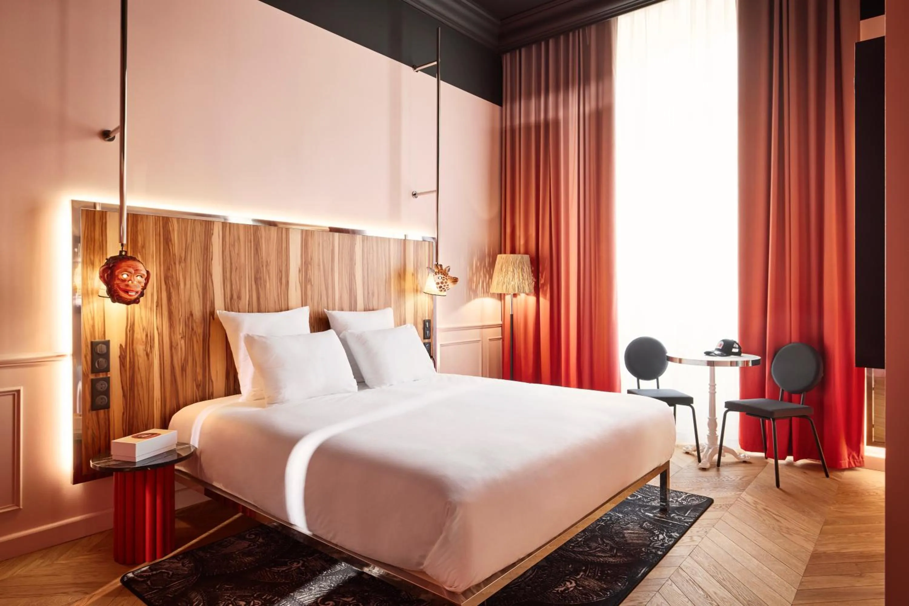 Bed in Mama Shelter Rennes