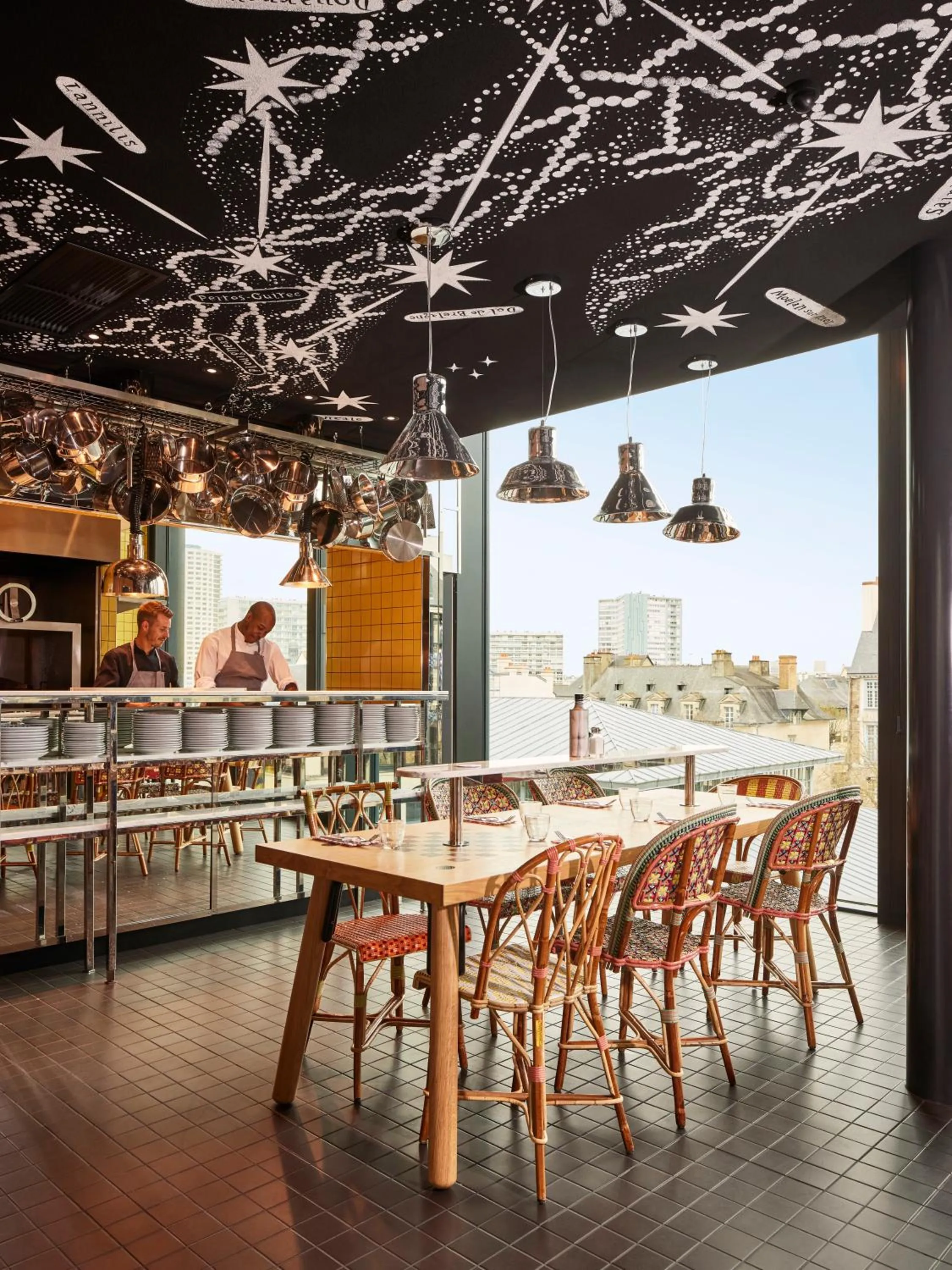 Restaurant/places to eat in Mama Shelter Rennes