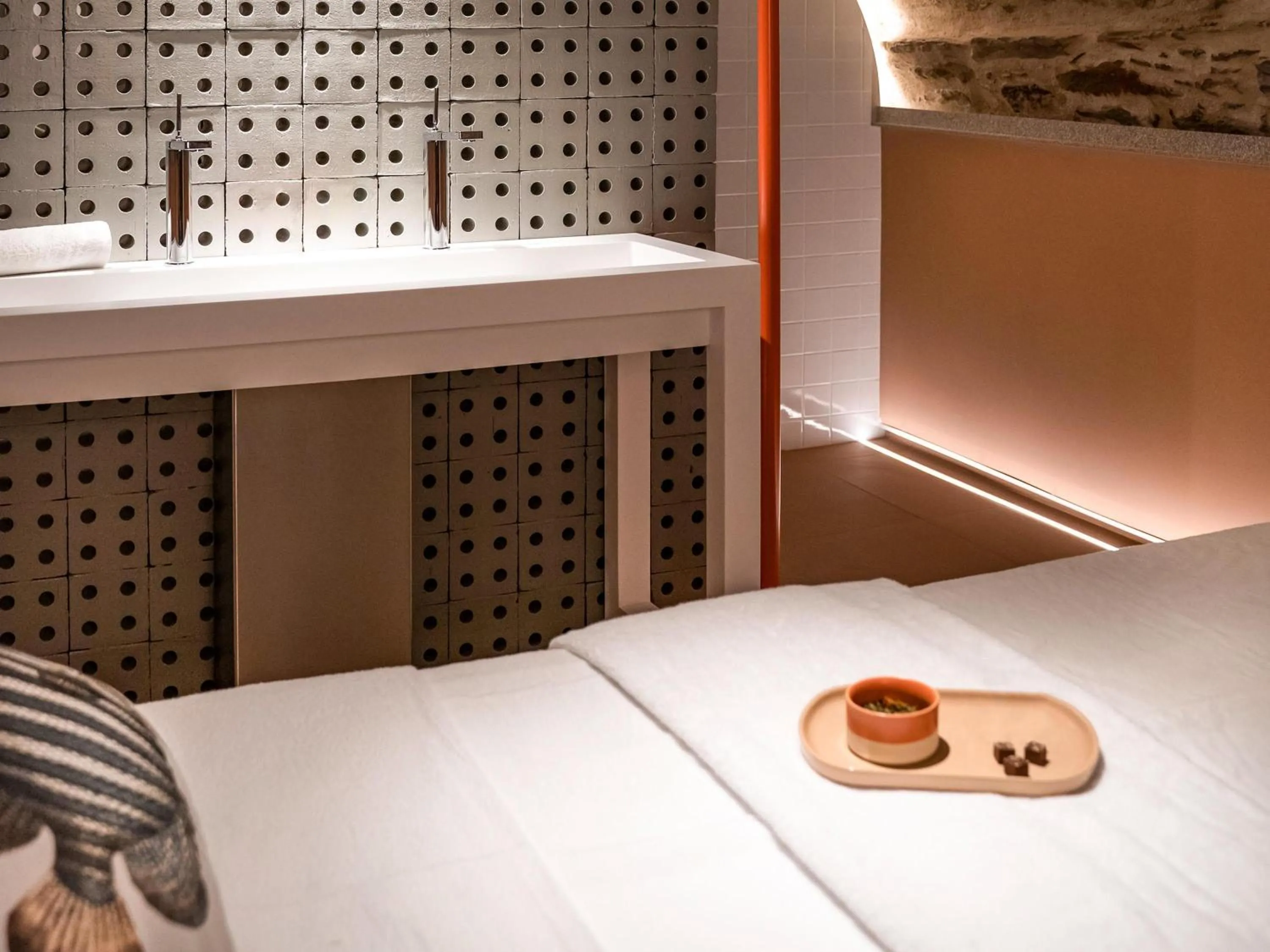 Spa and wellness centre/facilities, Bed in Mama Shelter Rennes