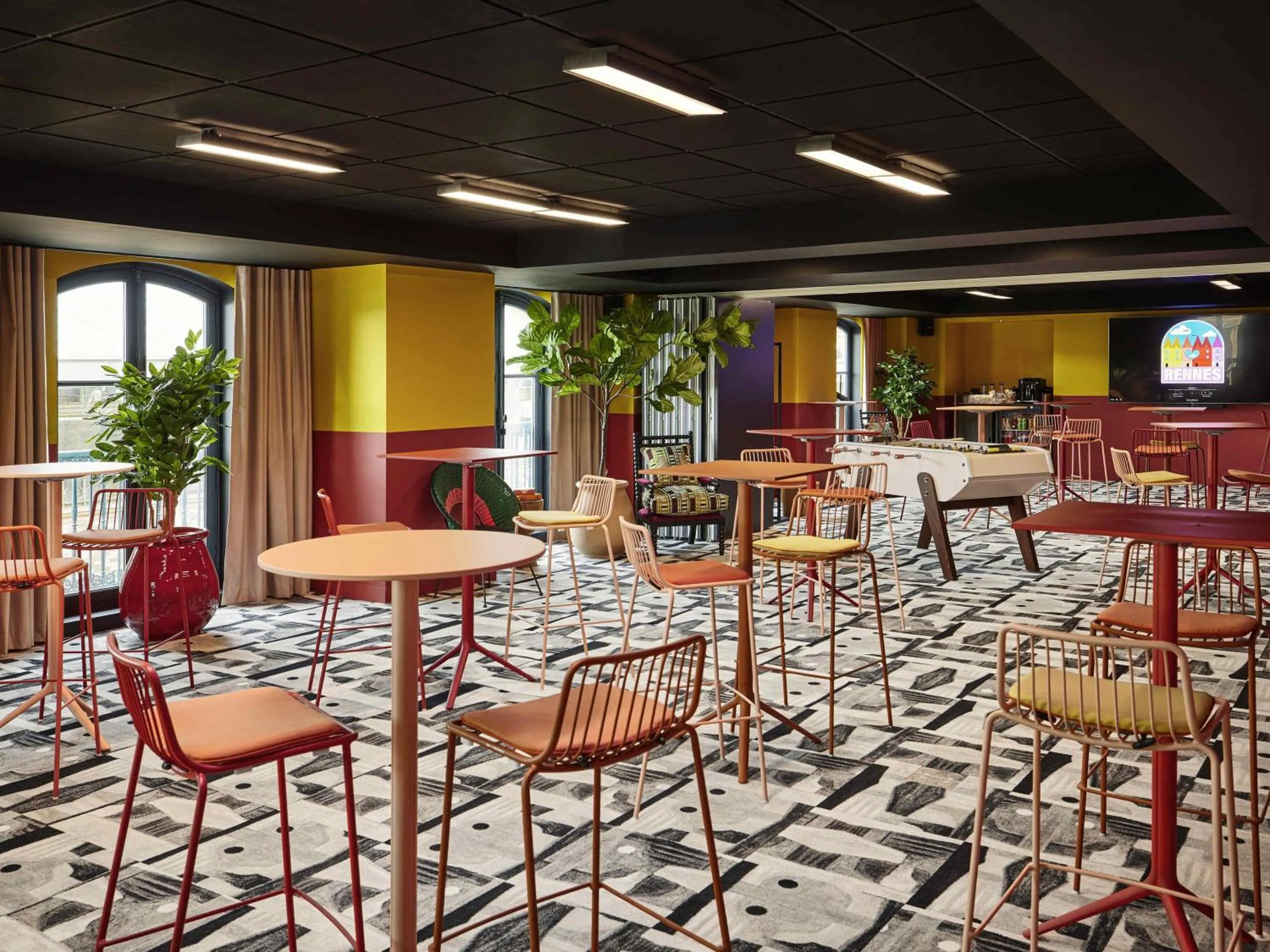 Meeting/conference room in Mama Shelter Rennes